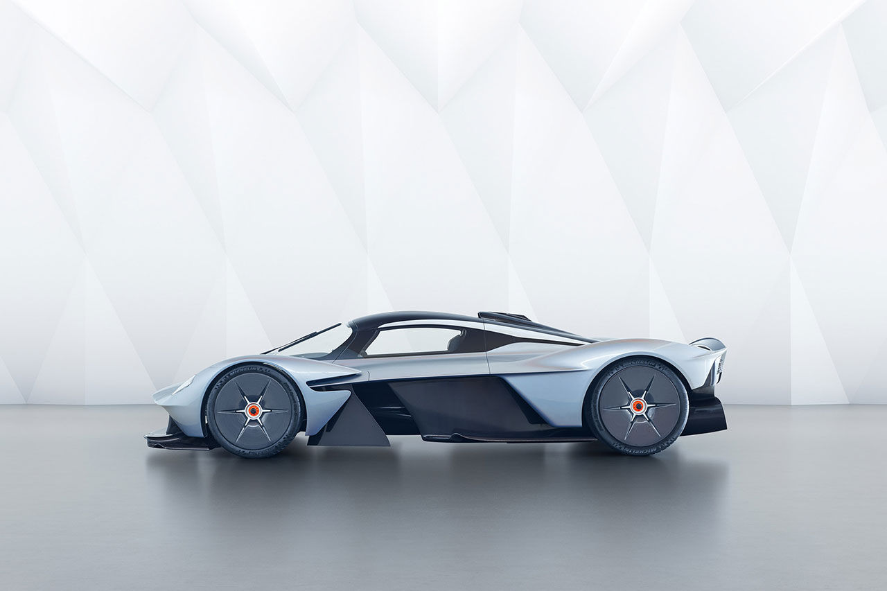 Superbil med hybridteknik från Aston Martin kommer 2020