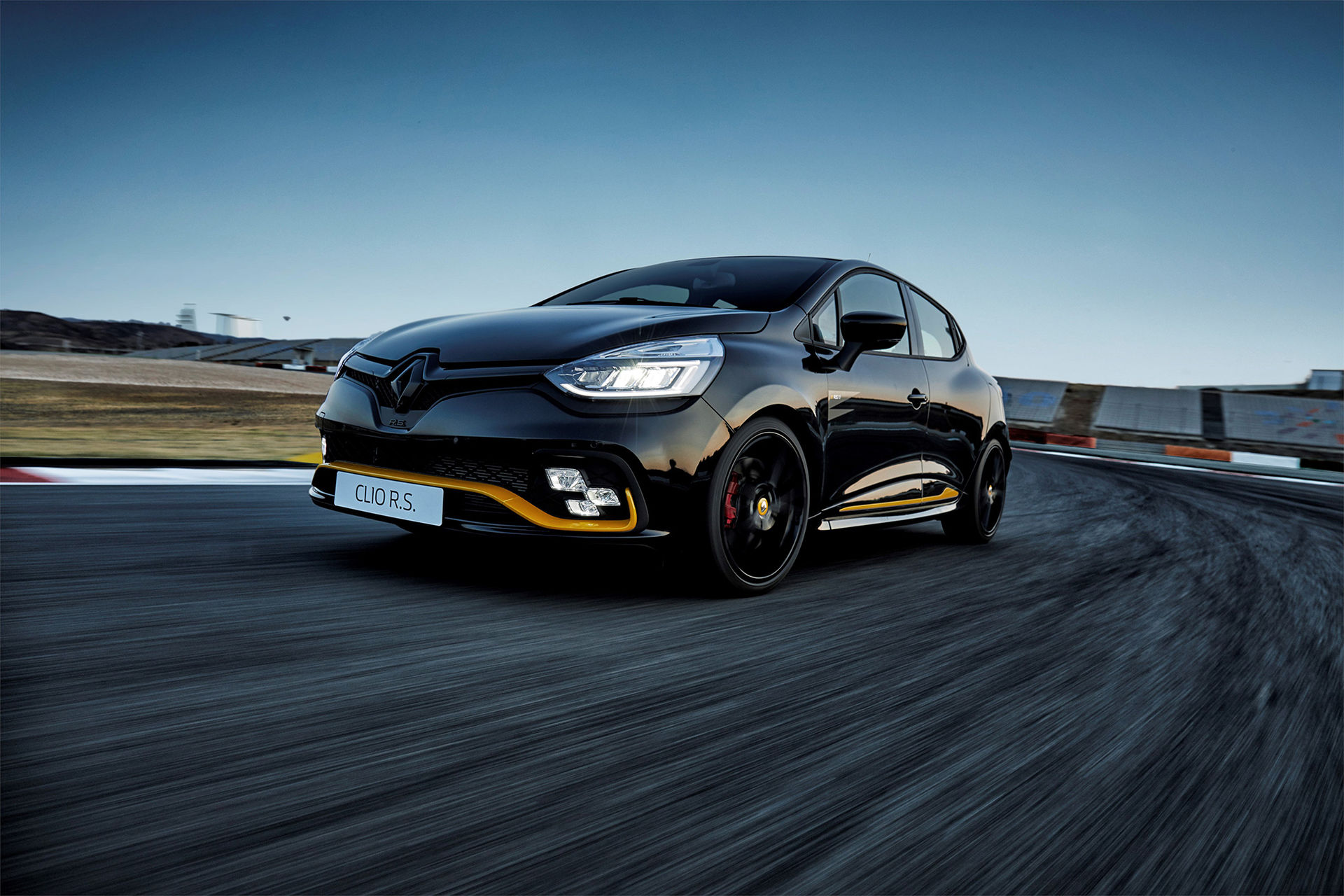 Säljstart för specialversionen av Renault Clio R. S.