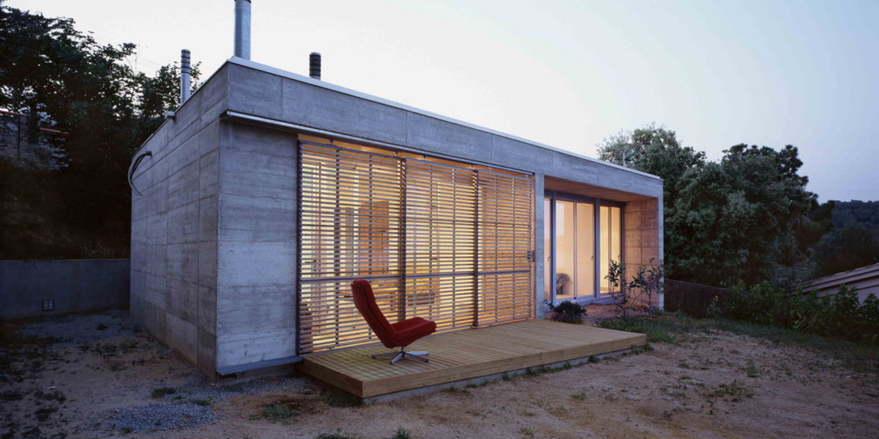 Kompakt litet hus i betong