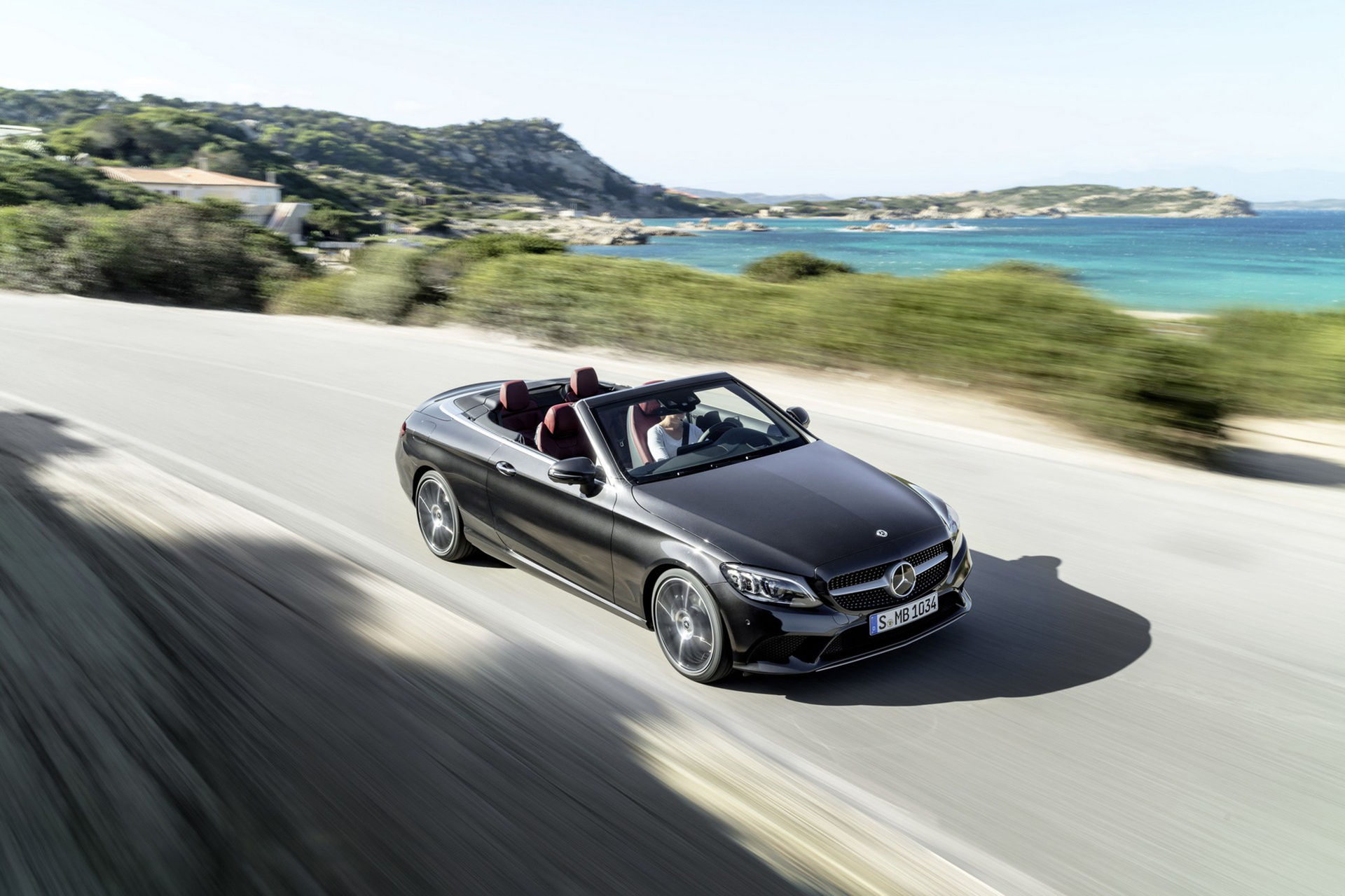 Mercedes lyfter även C-Klass Coupé och Cabriolet