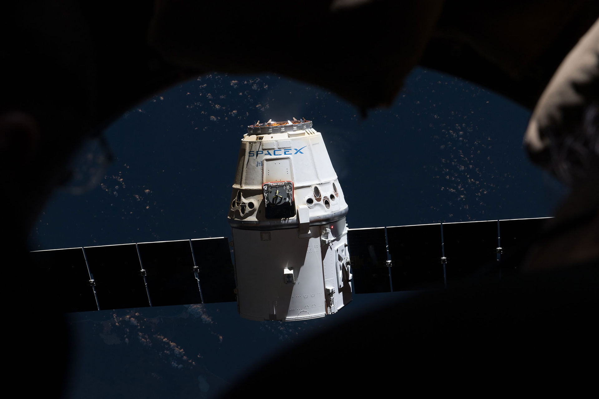 Kolla in uppskjutningen av SpaceX CRS-14 Dragon