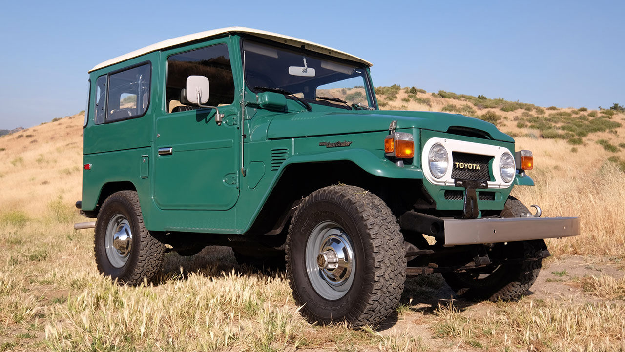 Gammal Toyota Land Cruiser med endast 800 mil på mätaren