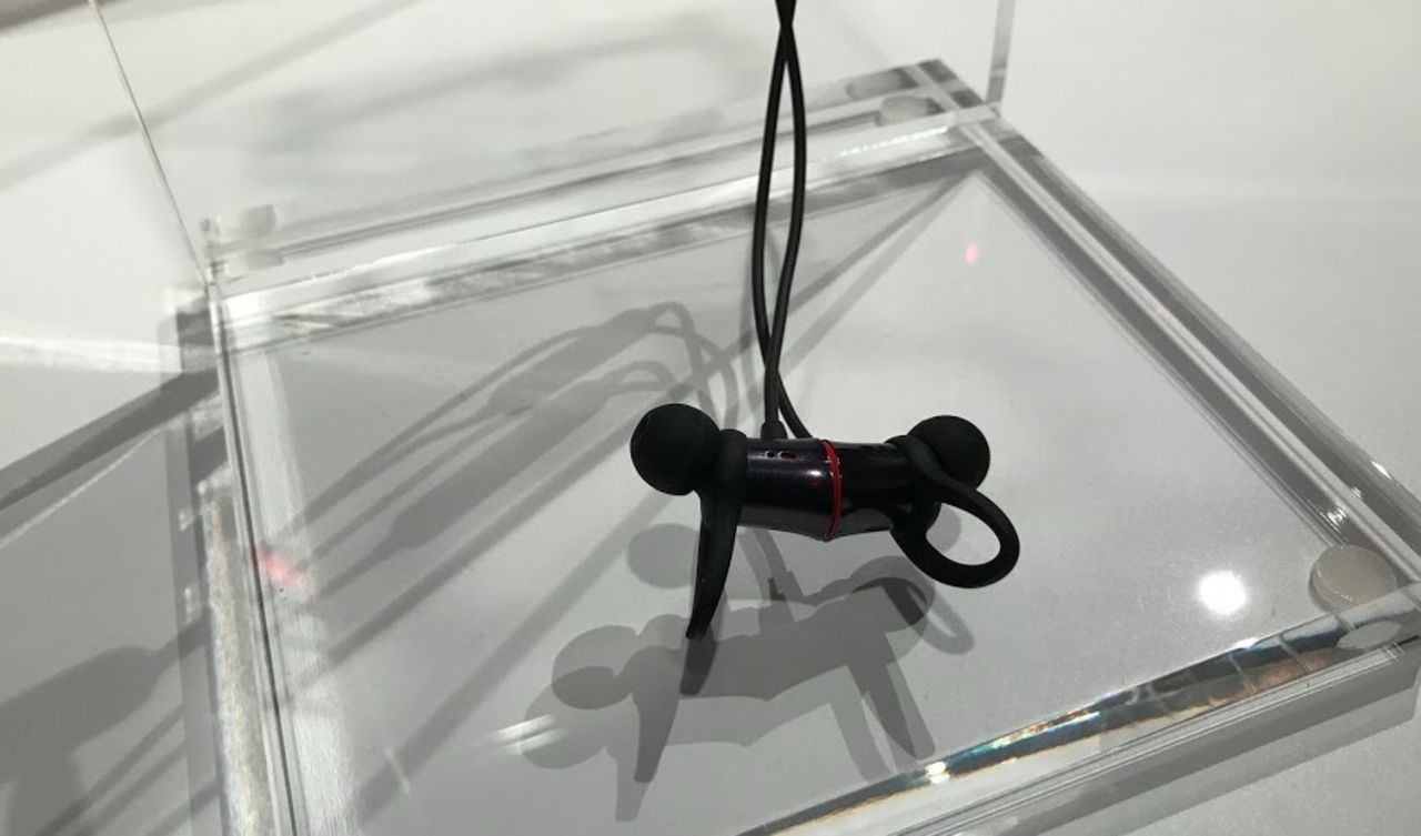 OnePlus släpper trådlösa hörlurarna Bullets Wireless