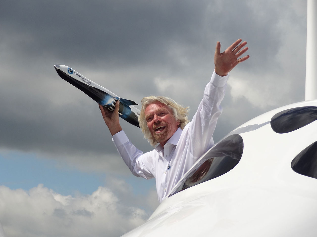 Richard Branson planerar att åka till rymden