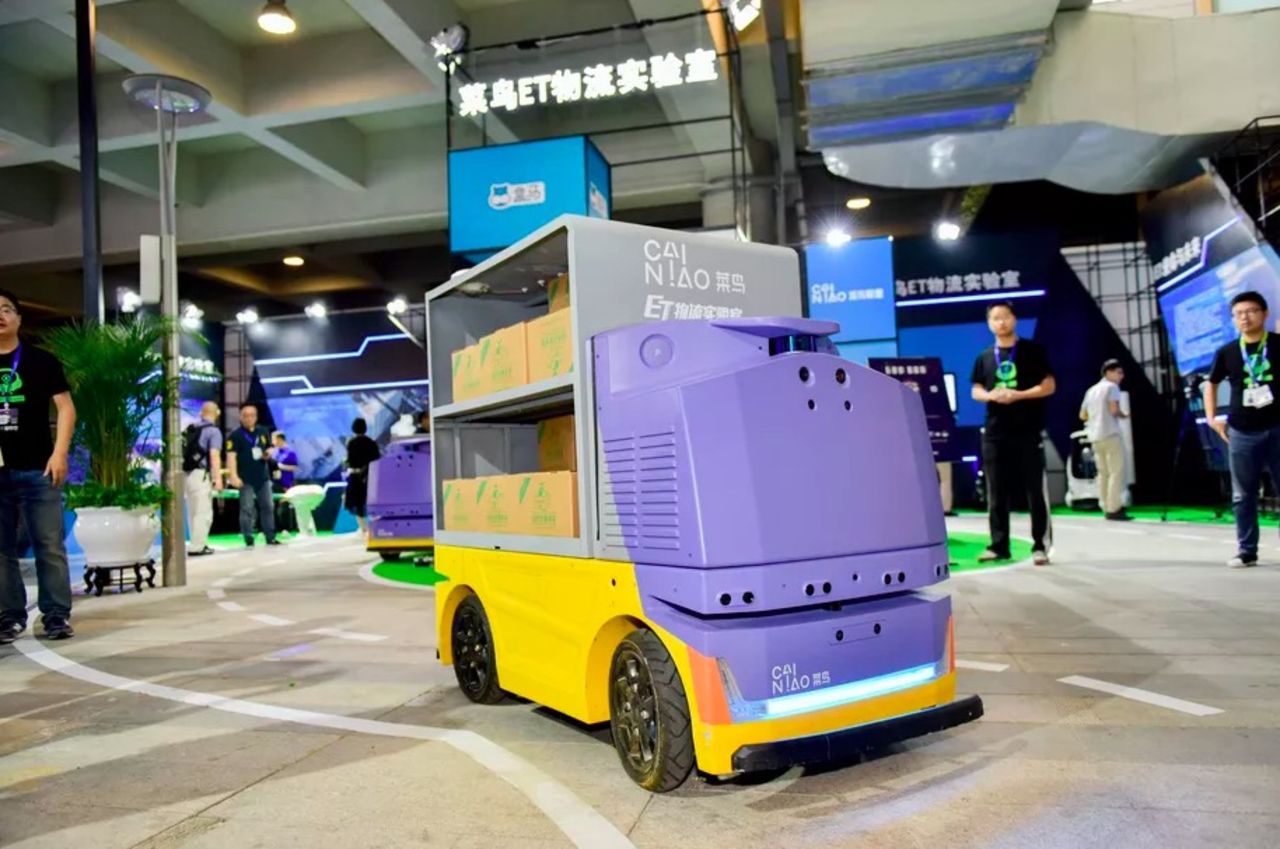 Alibaba släpper transportrobot