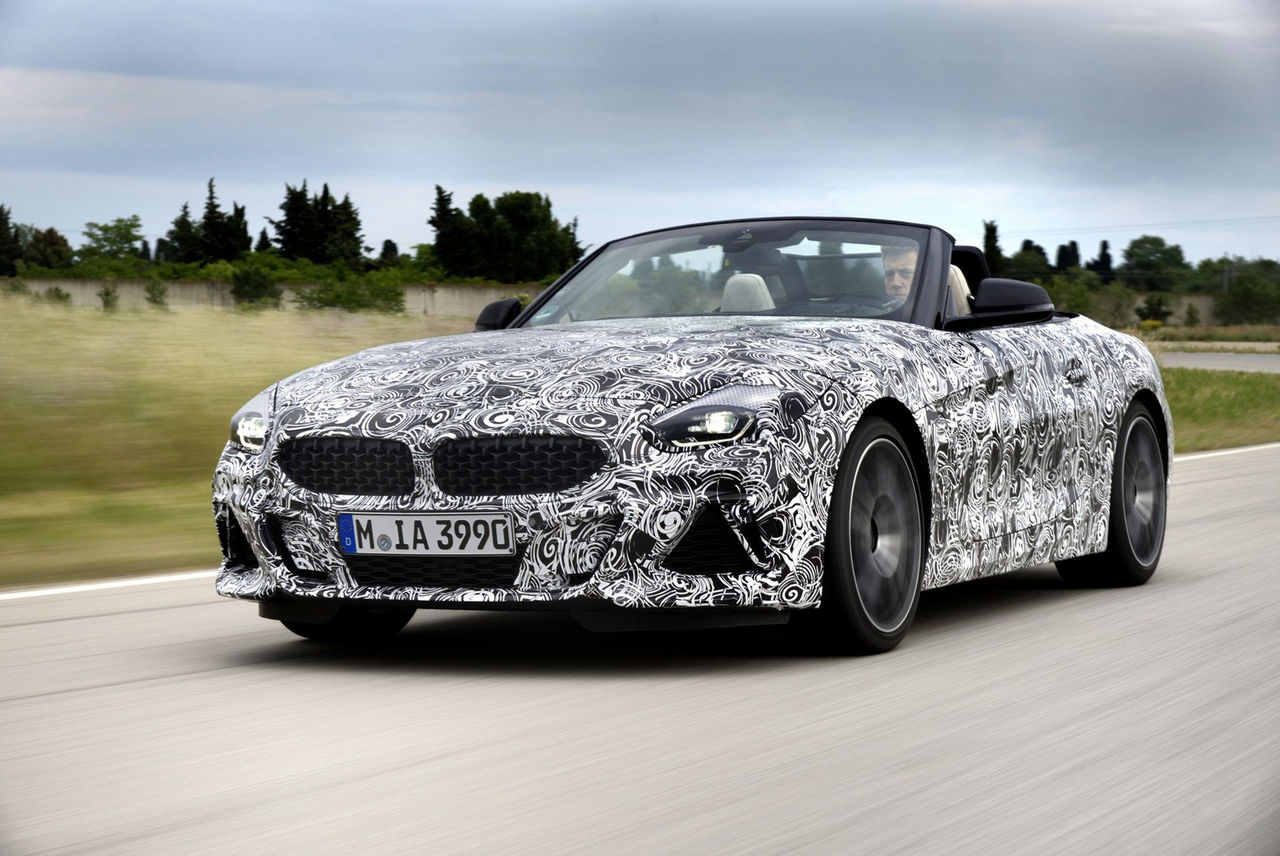 BMW börjar teasa Z4 Roadster