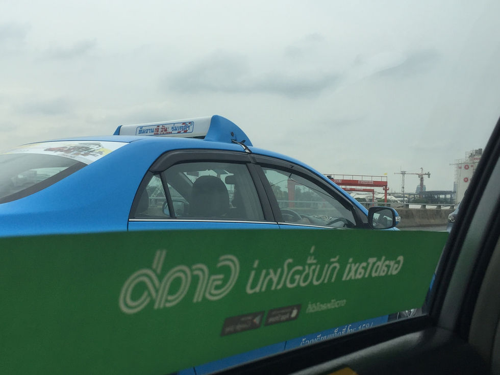 Toyota investerar 1 miljard dollar i taxi-tjänsten Grab