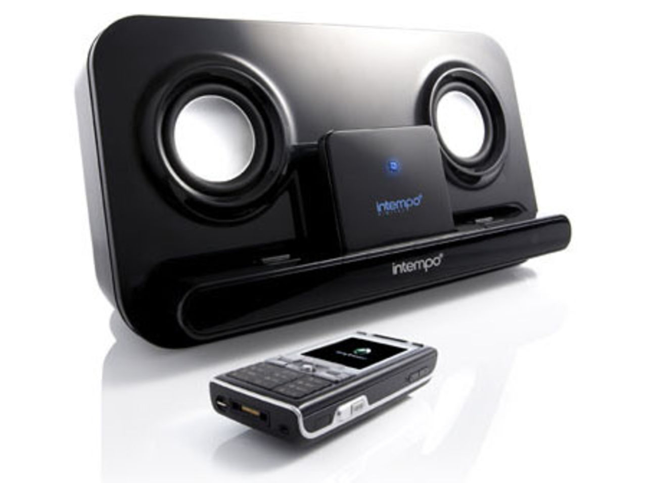 BTA-01 gör dina iPod-högtalare Bluetooth-kompatibel