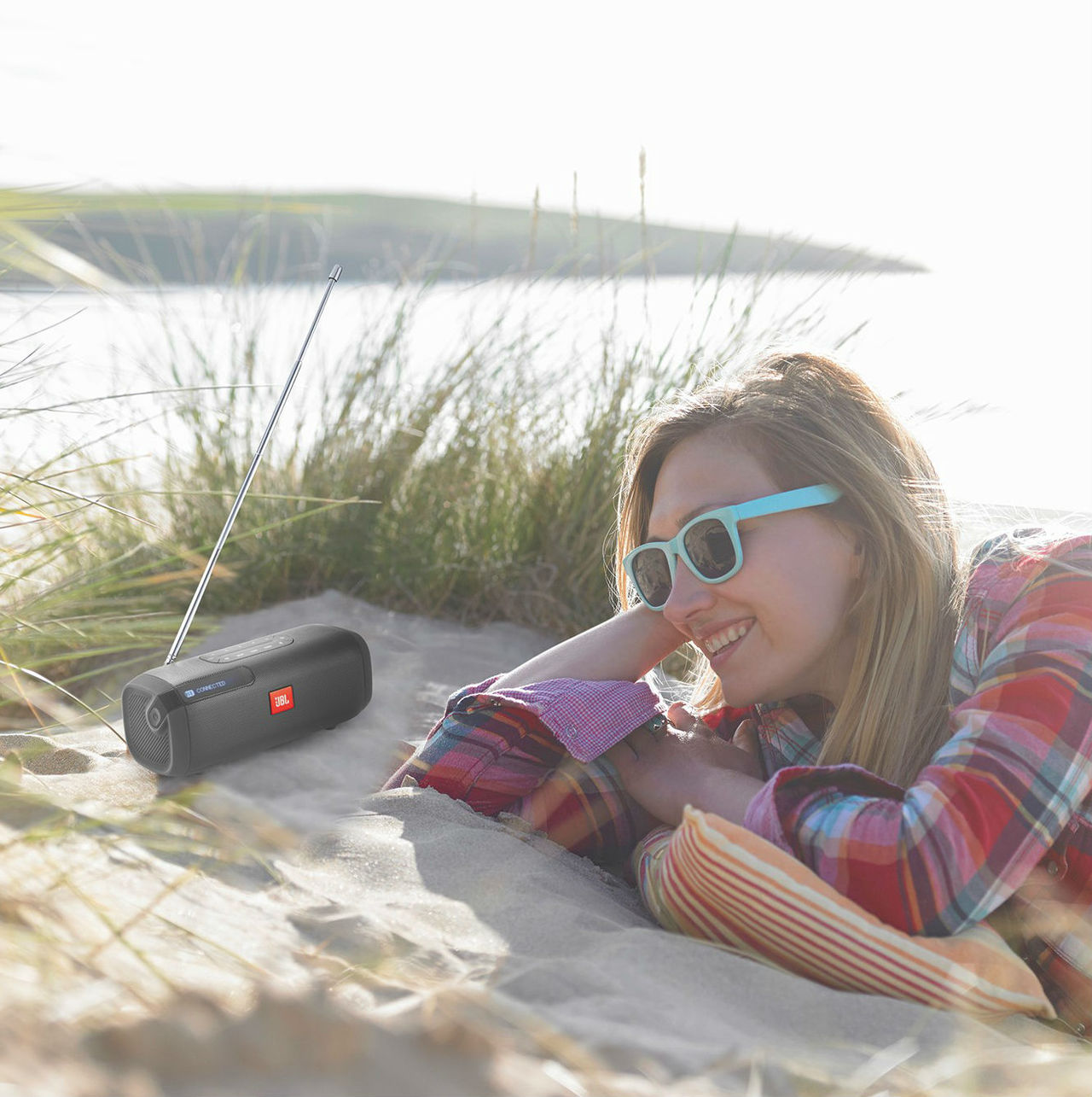 JBL lanserar högtalare med FM- och DAB-radio