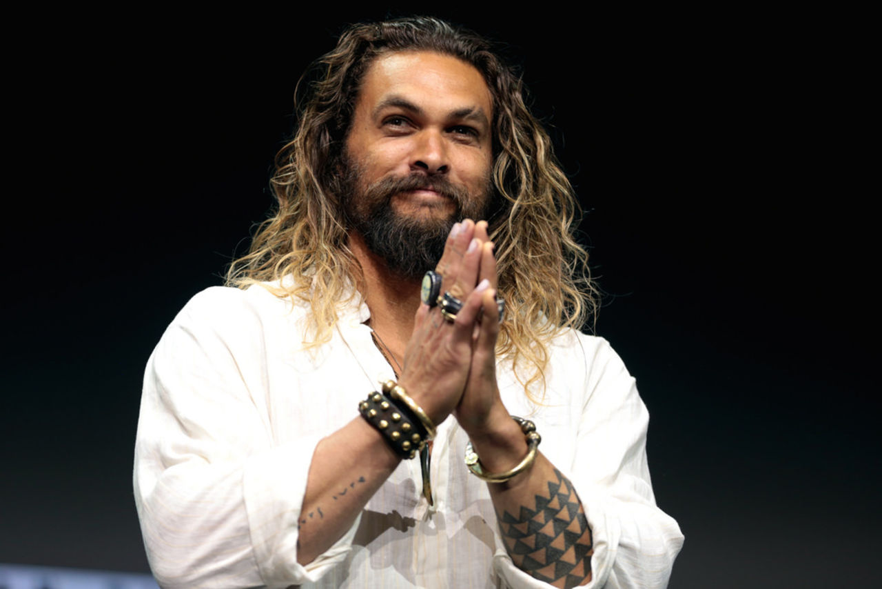 Apple gör tv med Jason Momoa