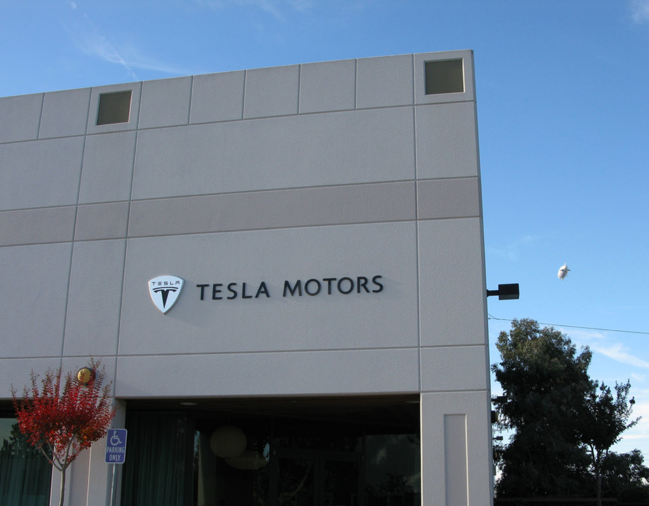 Teslas omsättning ökar