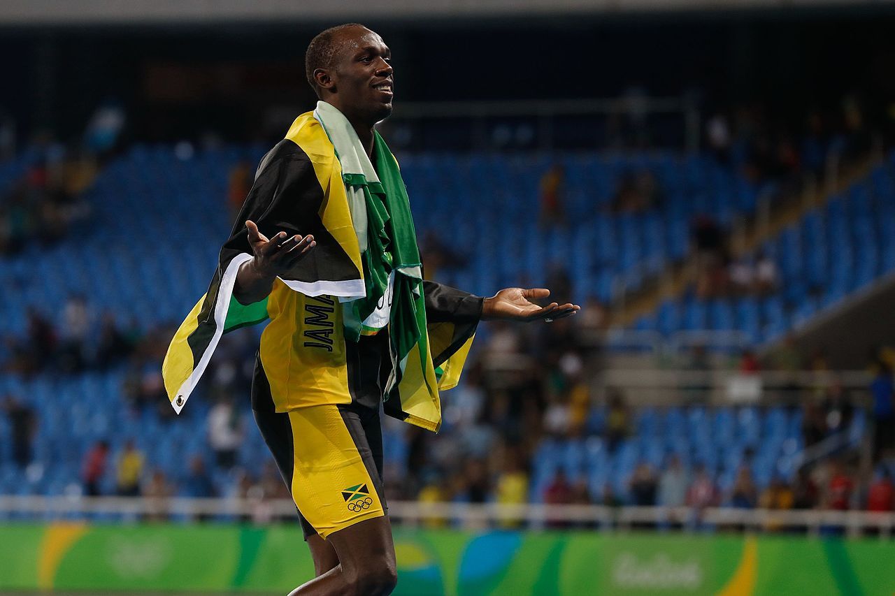 Usain Bolt testar fotboll i ett fjärde land