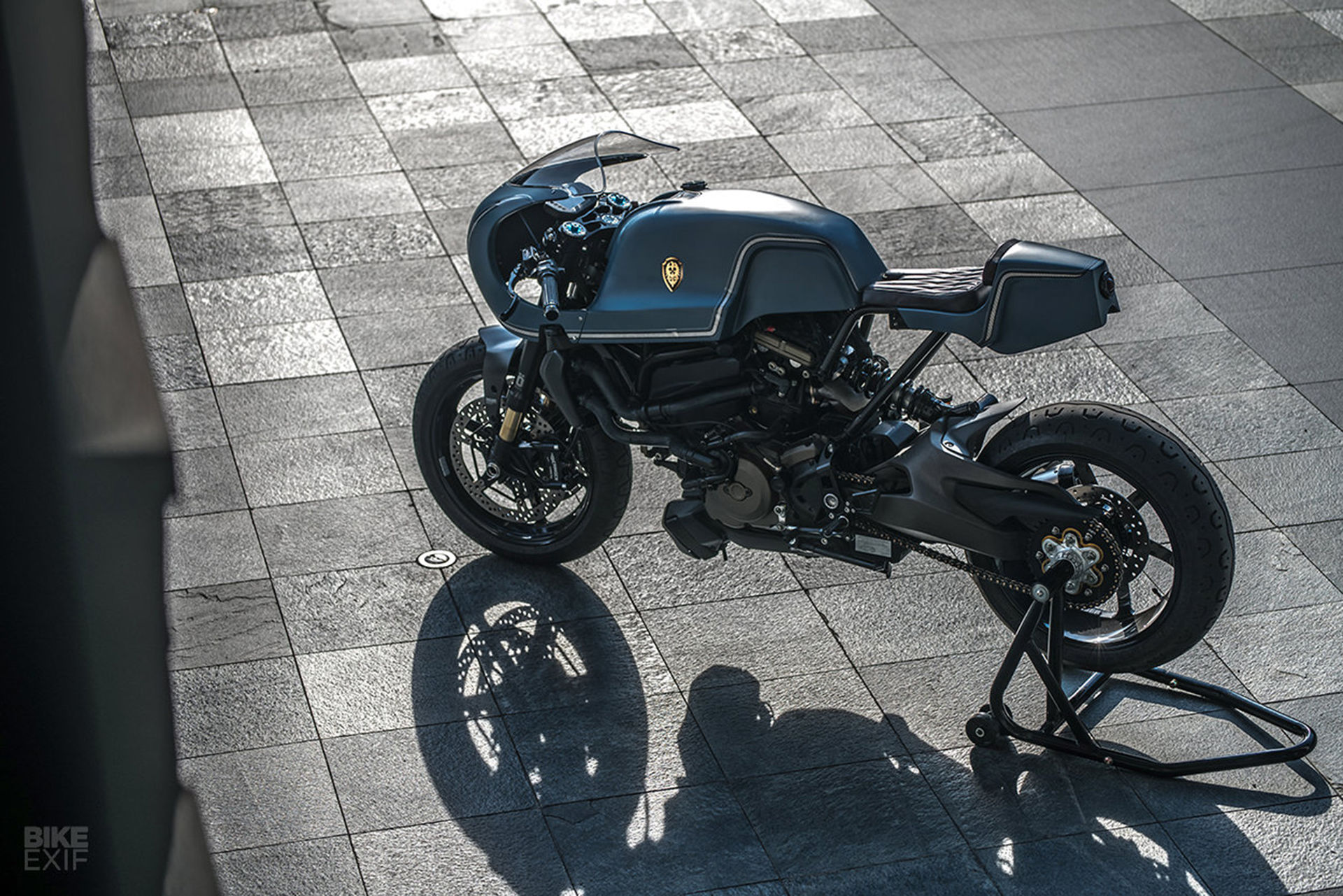 Hård caféracer baserad på Ducati Monster 1200 S