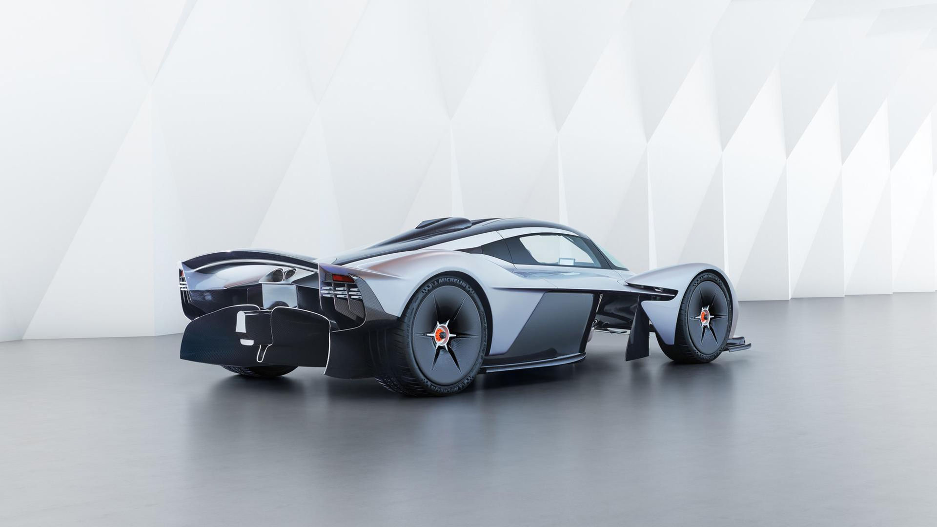 Effekten i Aston Martin Valkyrie är inget man skojar bort