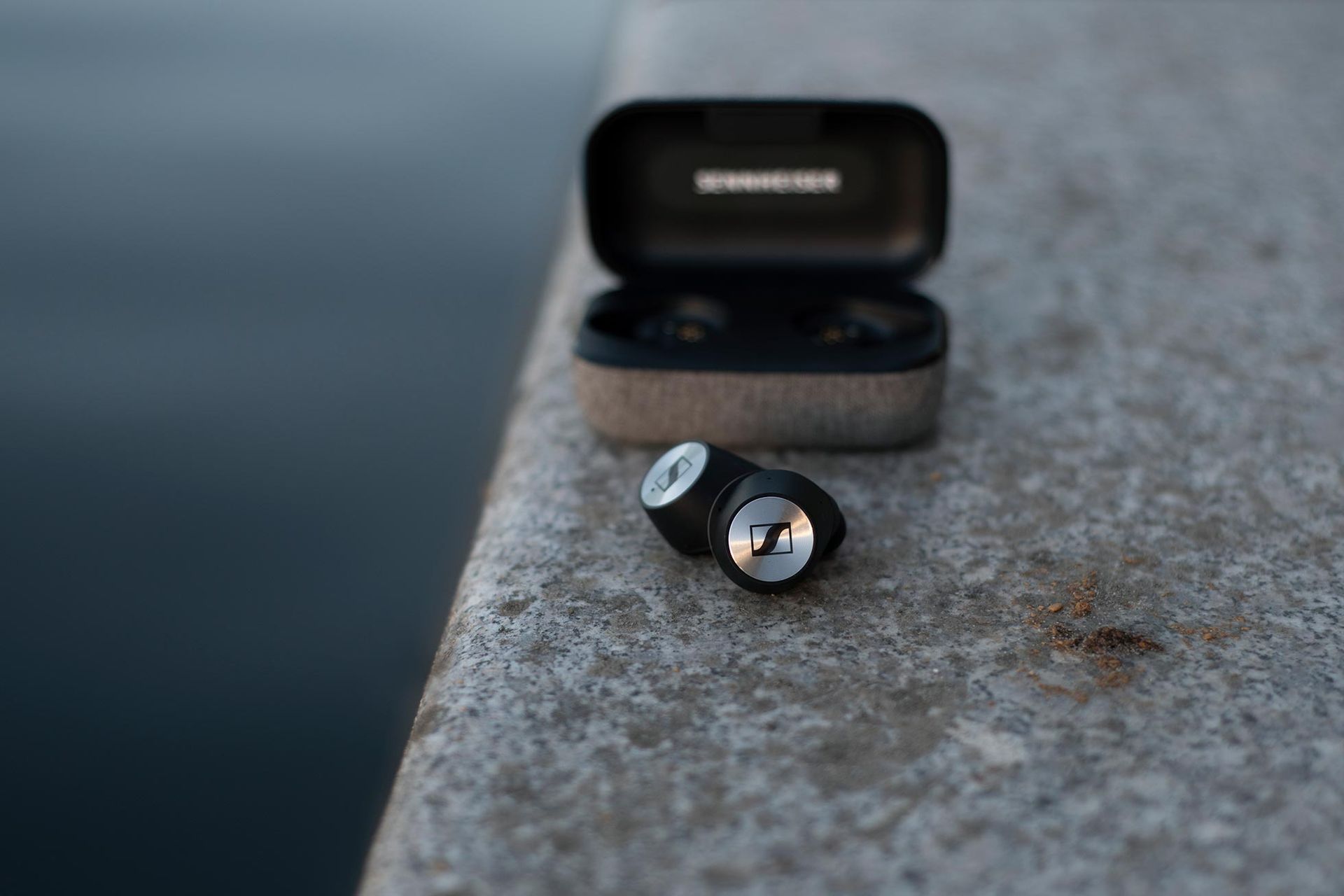 Sennheiser släpper helt trådlösa hörlurar