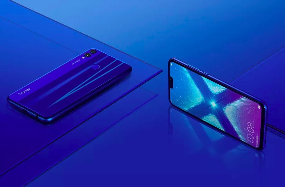 Huawei visar upp Honor 8X