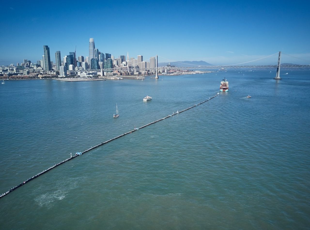 Nu har Ocean Cleanup System 001 lämnat San Francisco