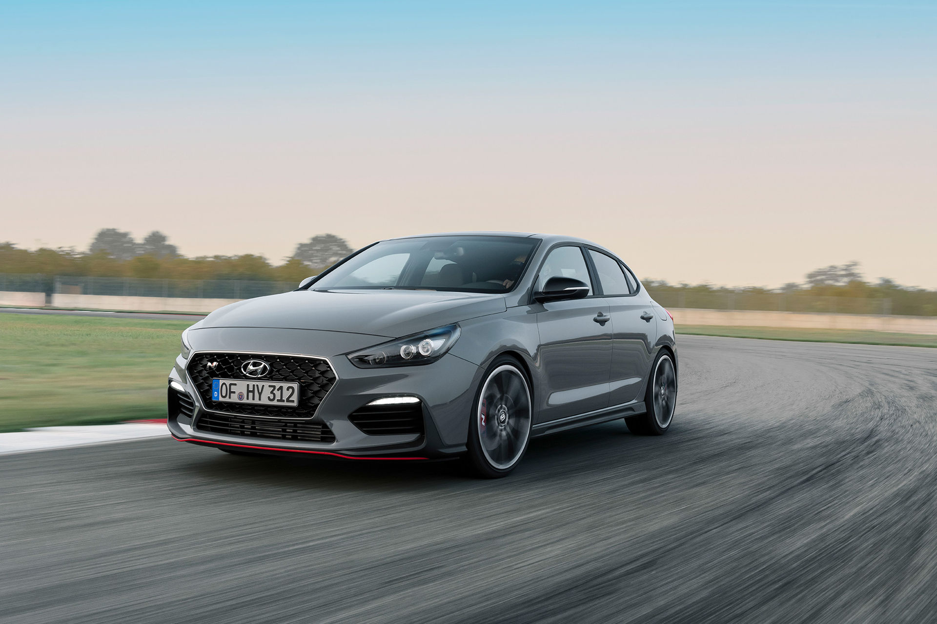 Hyundai presenterar i30 Fastback N