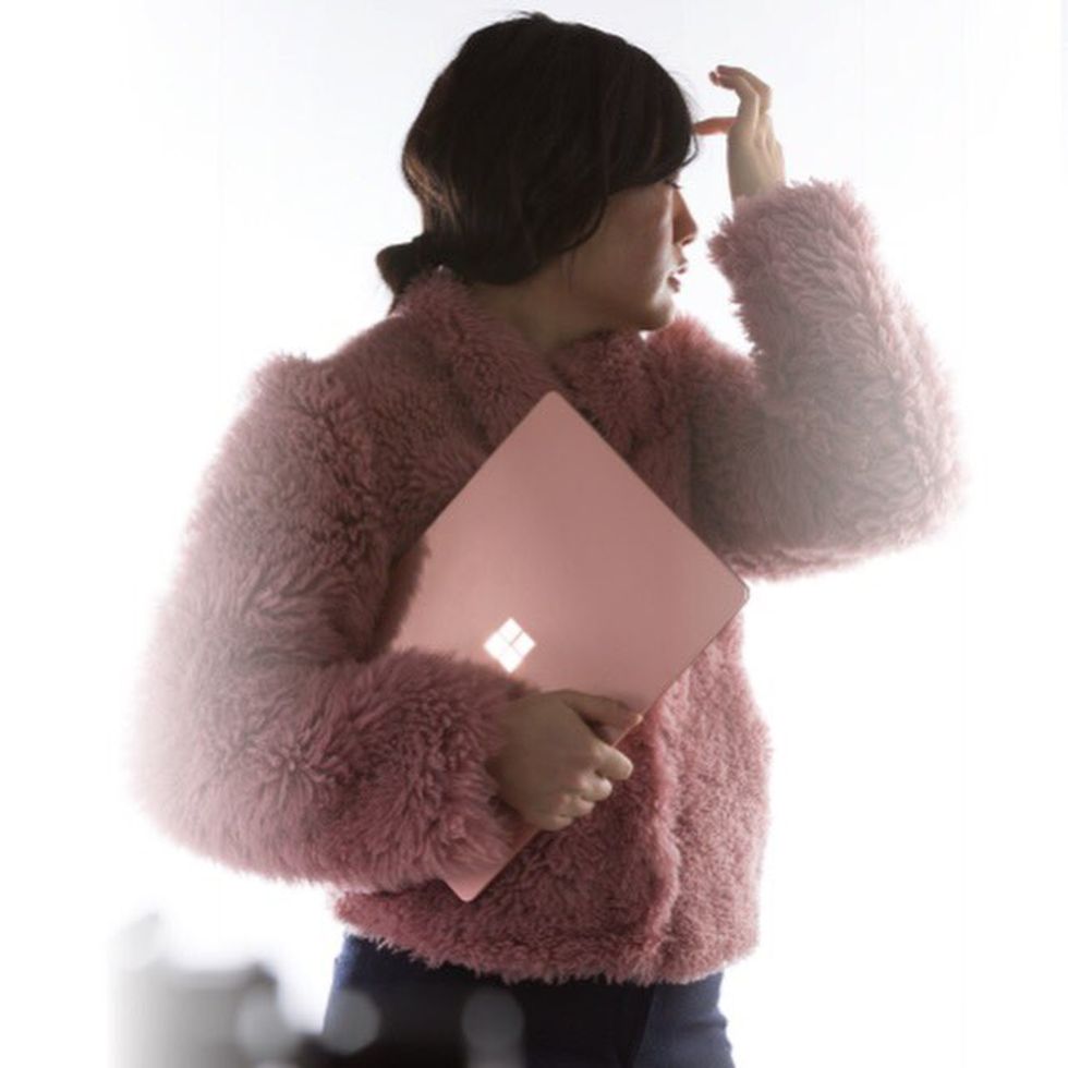 Microsoft presenterar rosa Surface Laptop 2