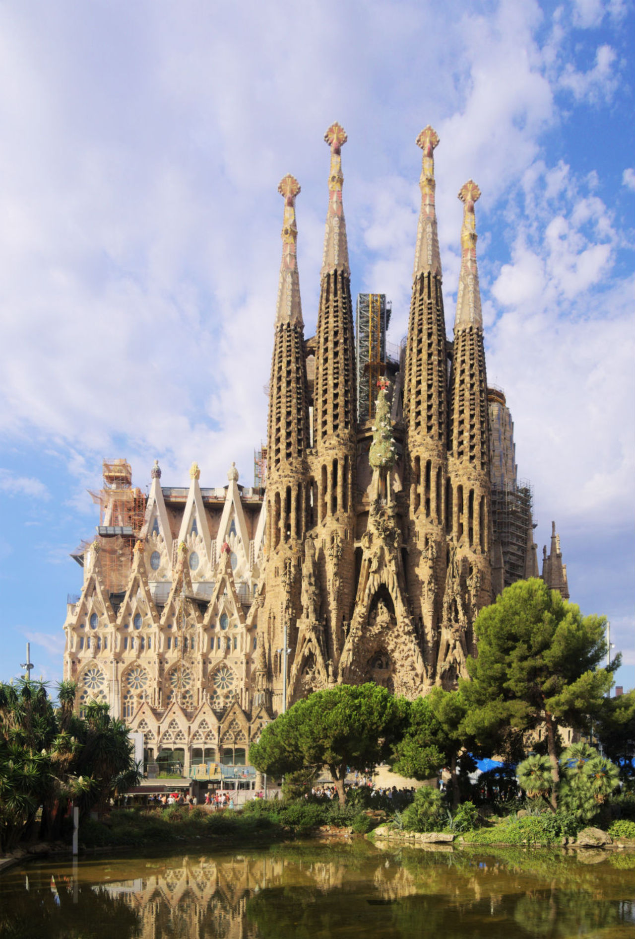 Katedralen Sagrada Familia betalar 368 miljoner kronor i böter