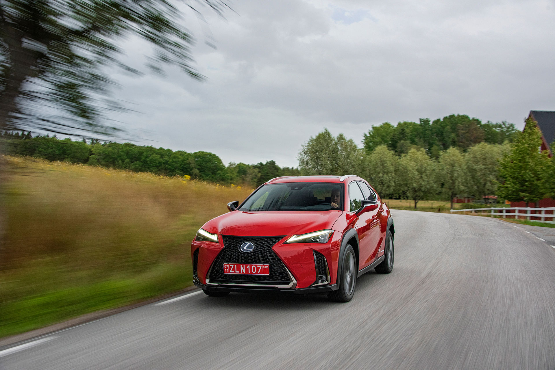 Lexus UX blir din för 339.900 kronor