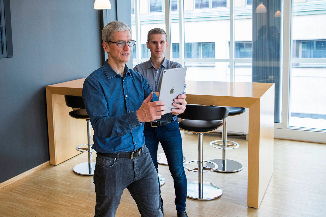 Tim Cook vill att Bloomberg drar tillbaka rapport om Apples chip