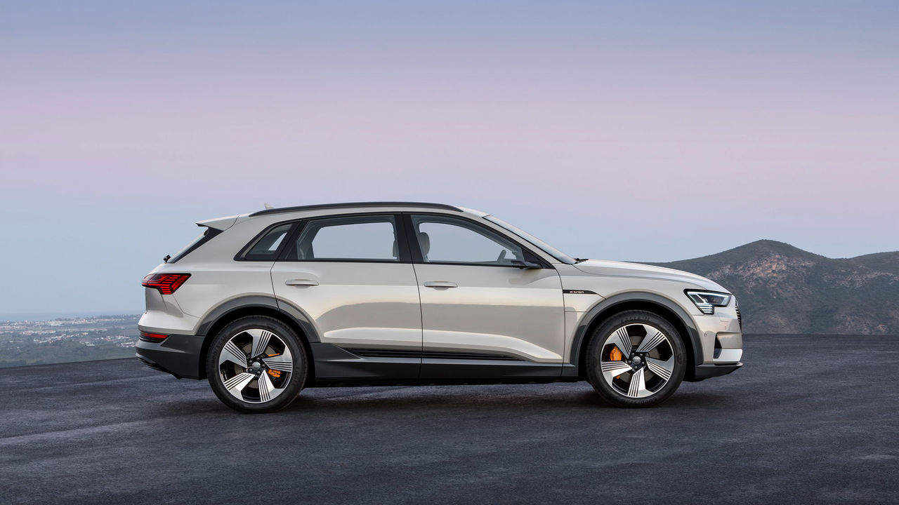 Mjukvarustrul gör att Audis eldrivna SUV försenas