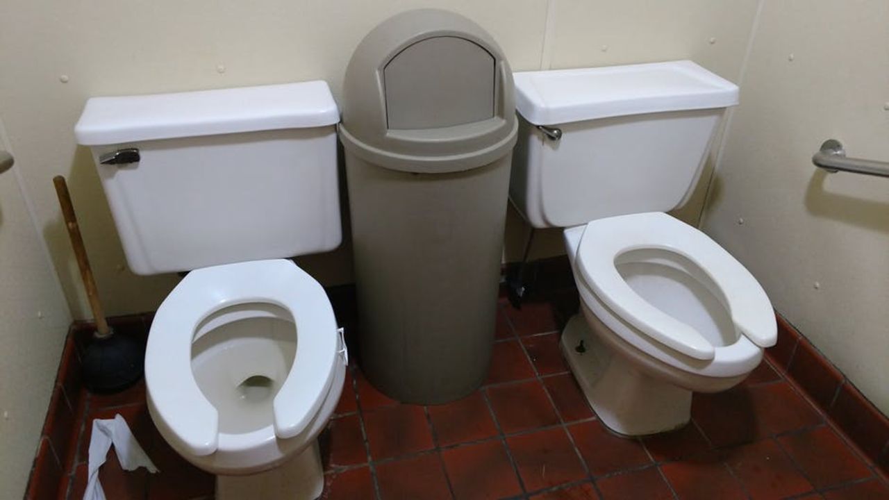 Mikroplaster hittade i mänskligt bajs