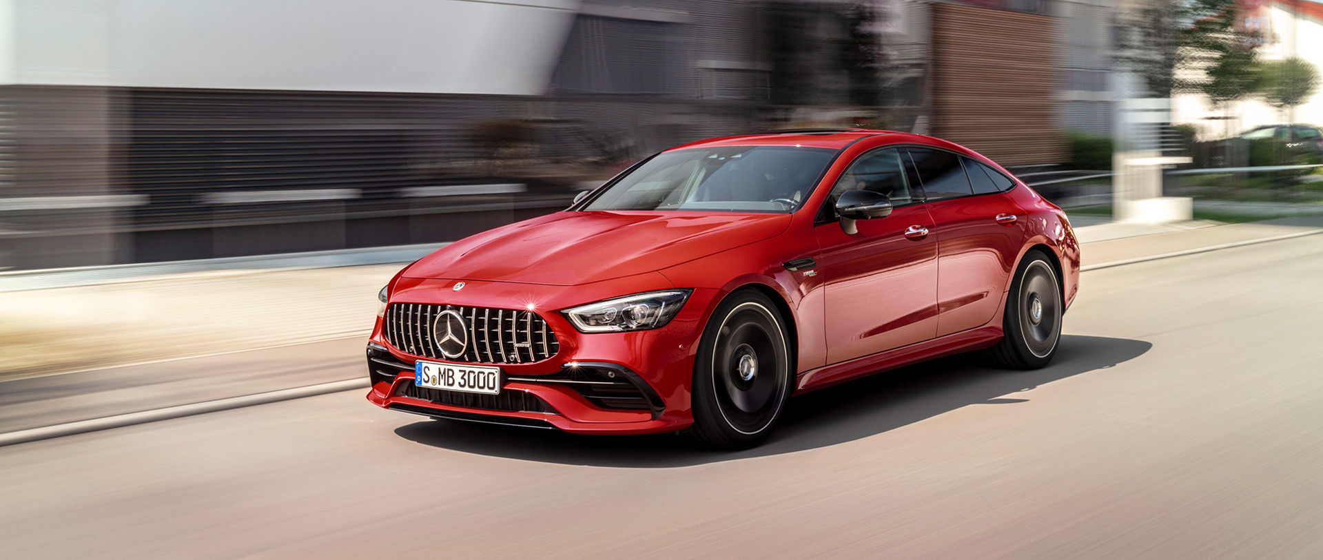 Priser klara för 4-dörrars AMG GT och A-Klass Sedan