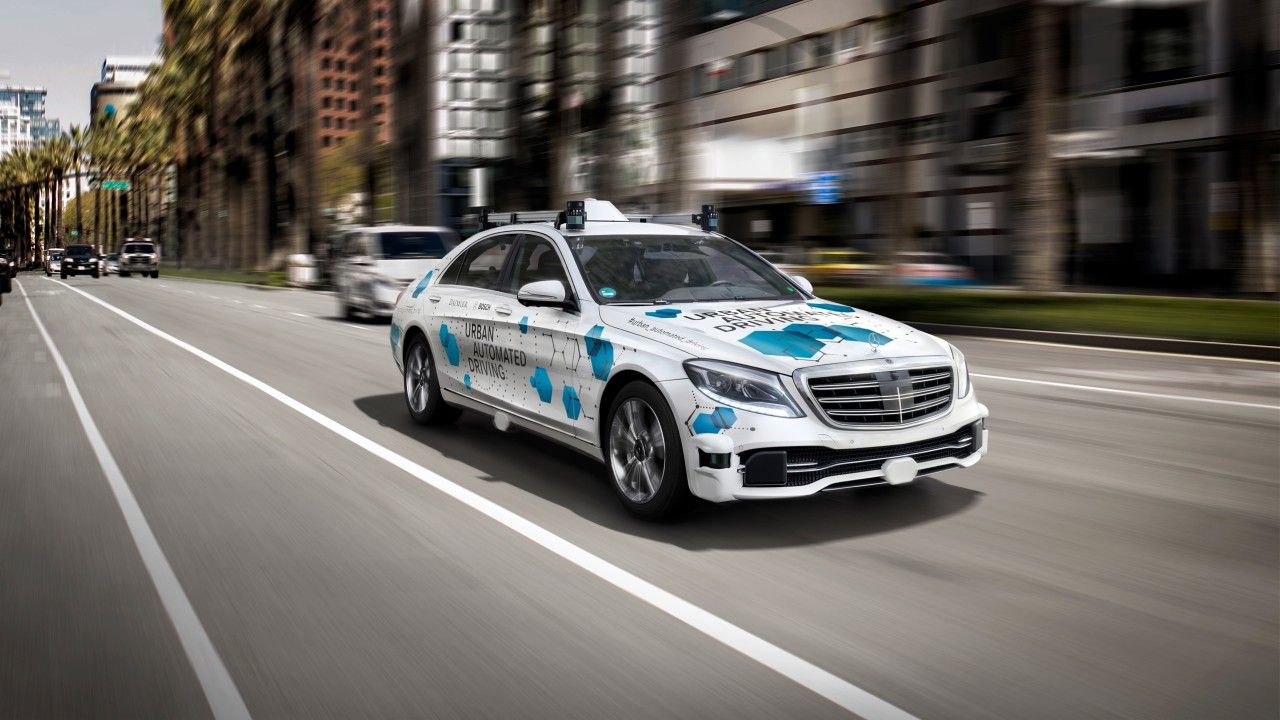 Bosch och Daimler börjar testa taxitjänst med självkörande bilar