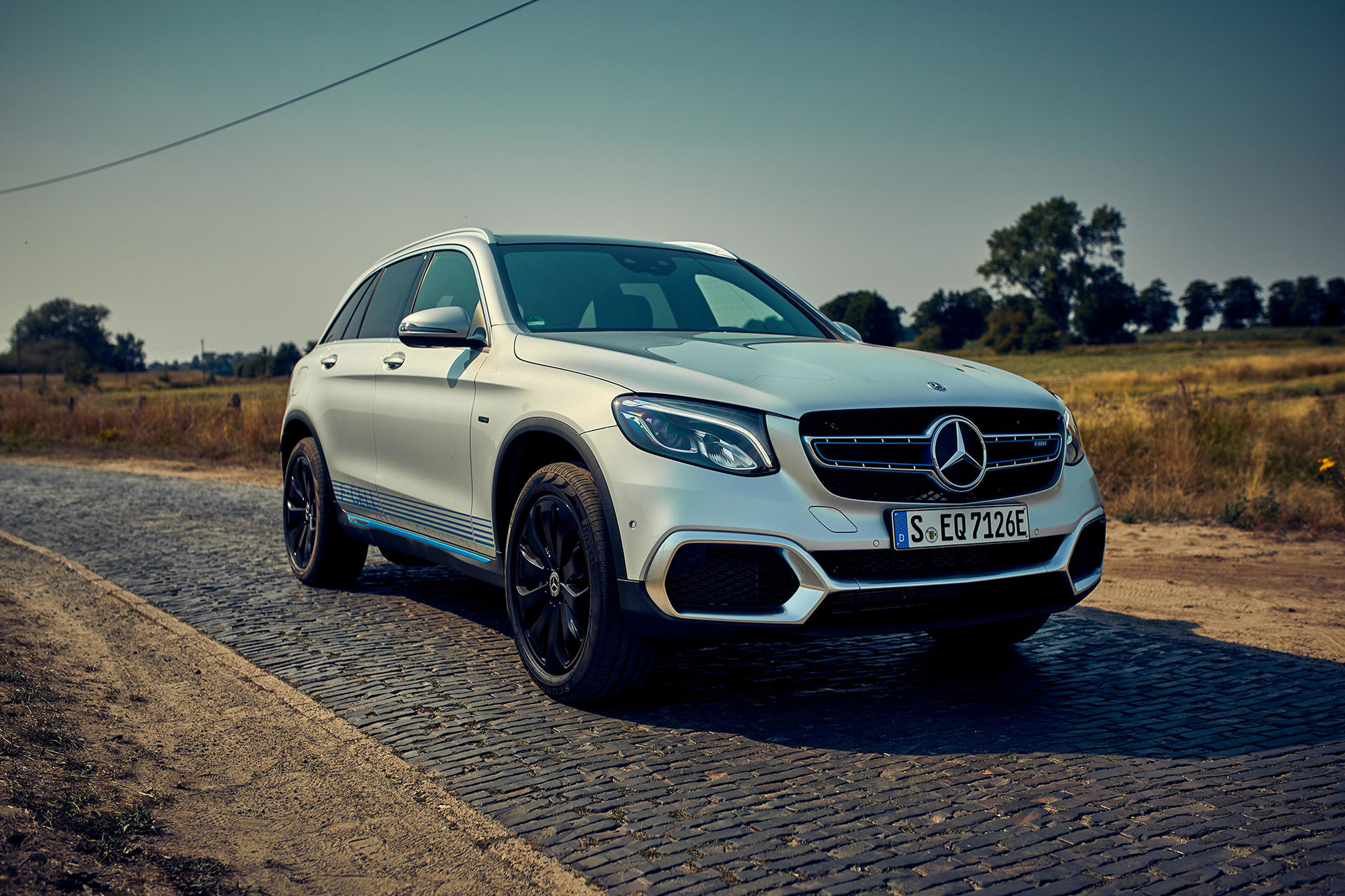 Mercedes GLC F-Cell nu i produktionsutförande