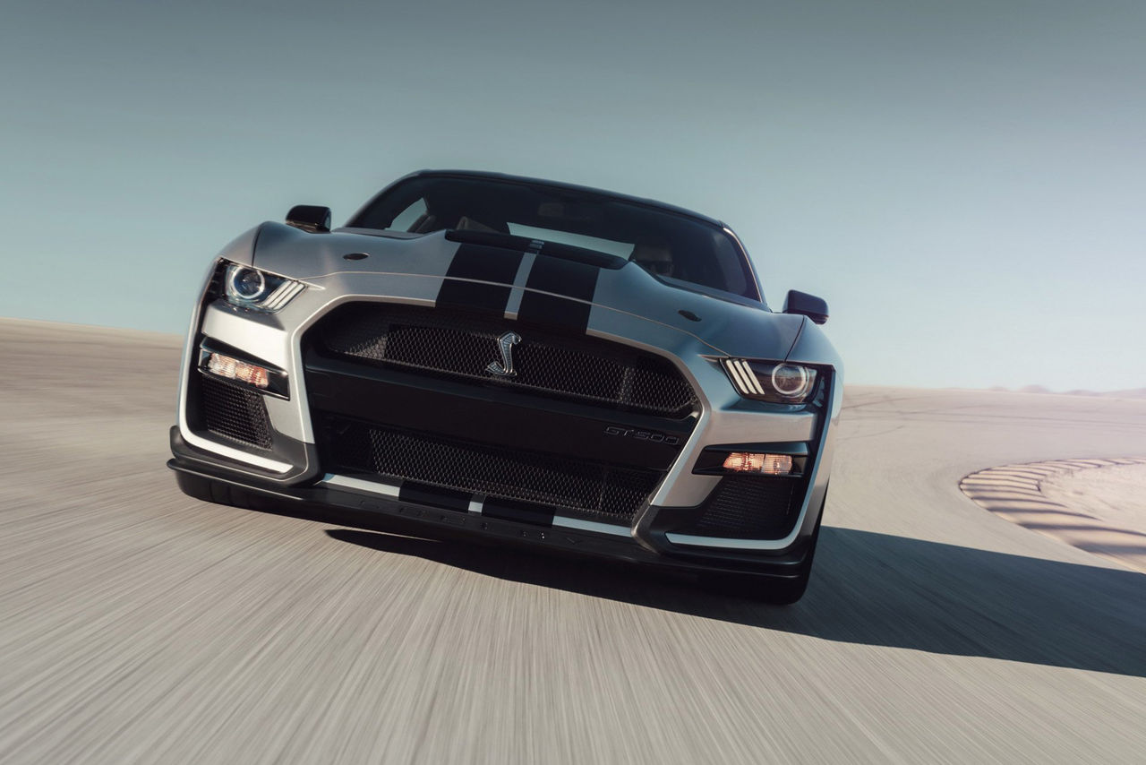 Mustangen med jättemunnen nu presenterad