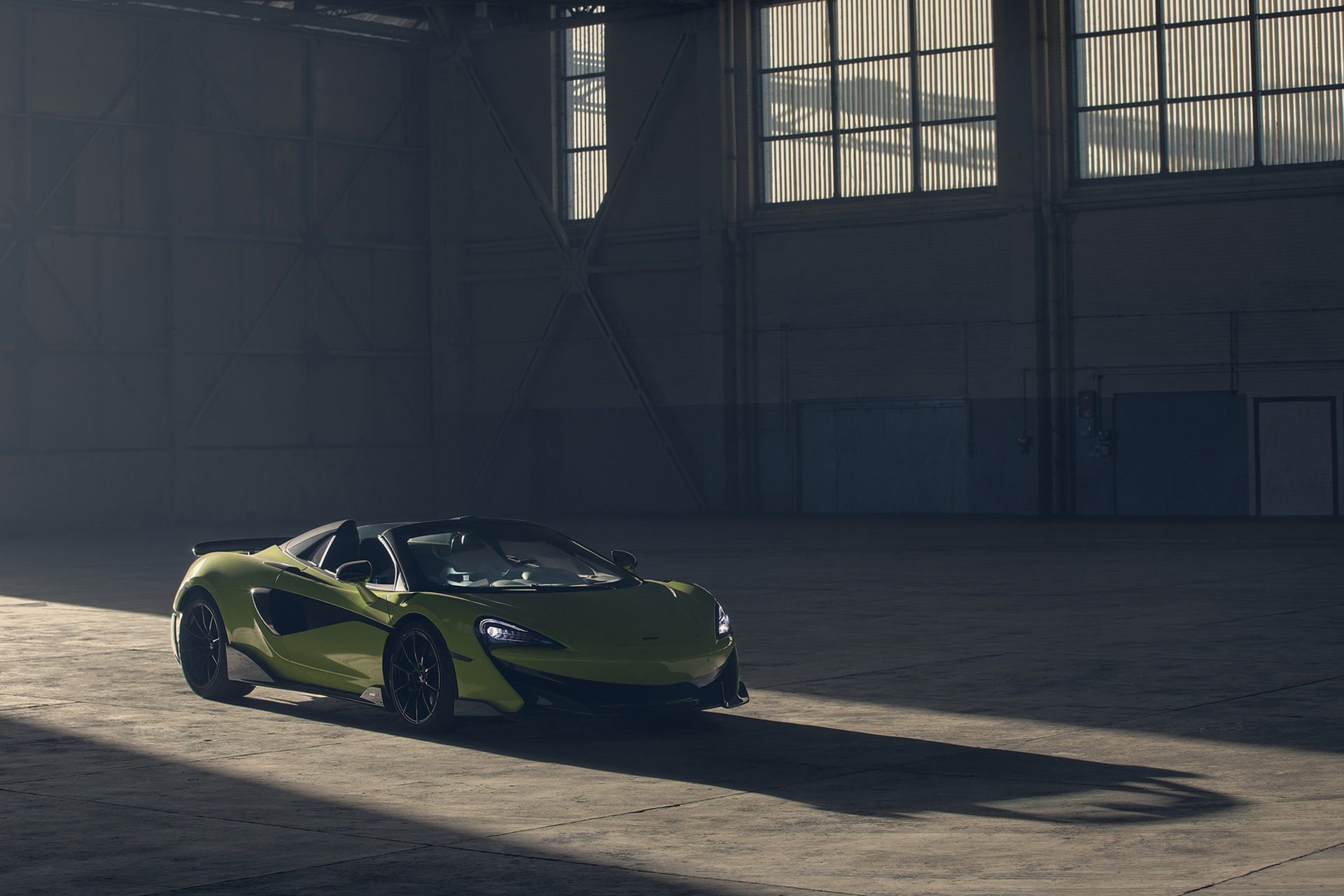 Nu finns det även en cab-version av McLaren 600LT