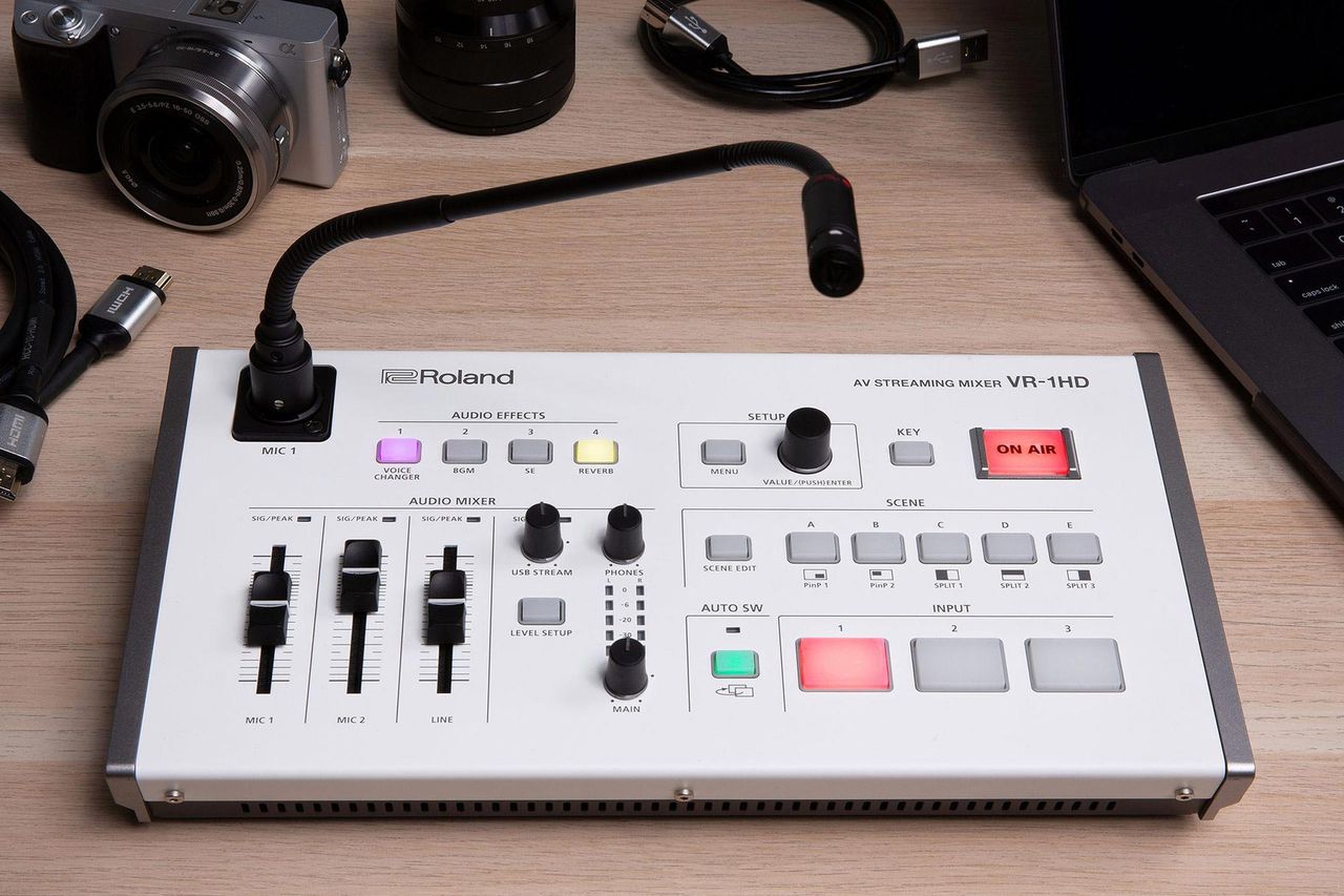 Roland släpper proffsig mixer för den som vill sända live