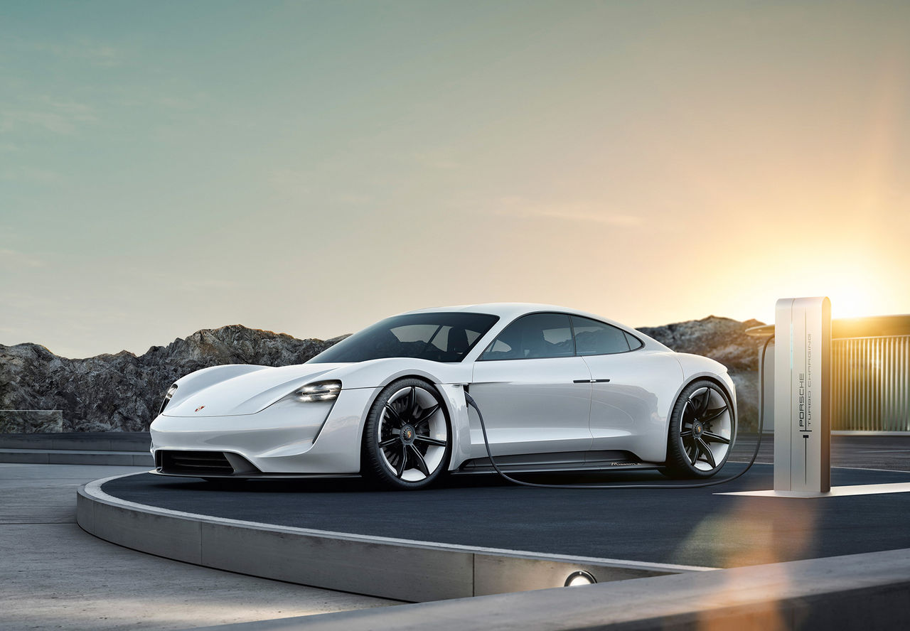 Porsche Taycan-köpare i USA får gratis laddning i tre år