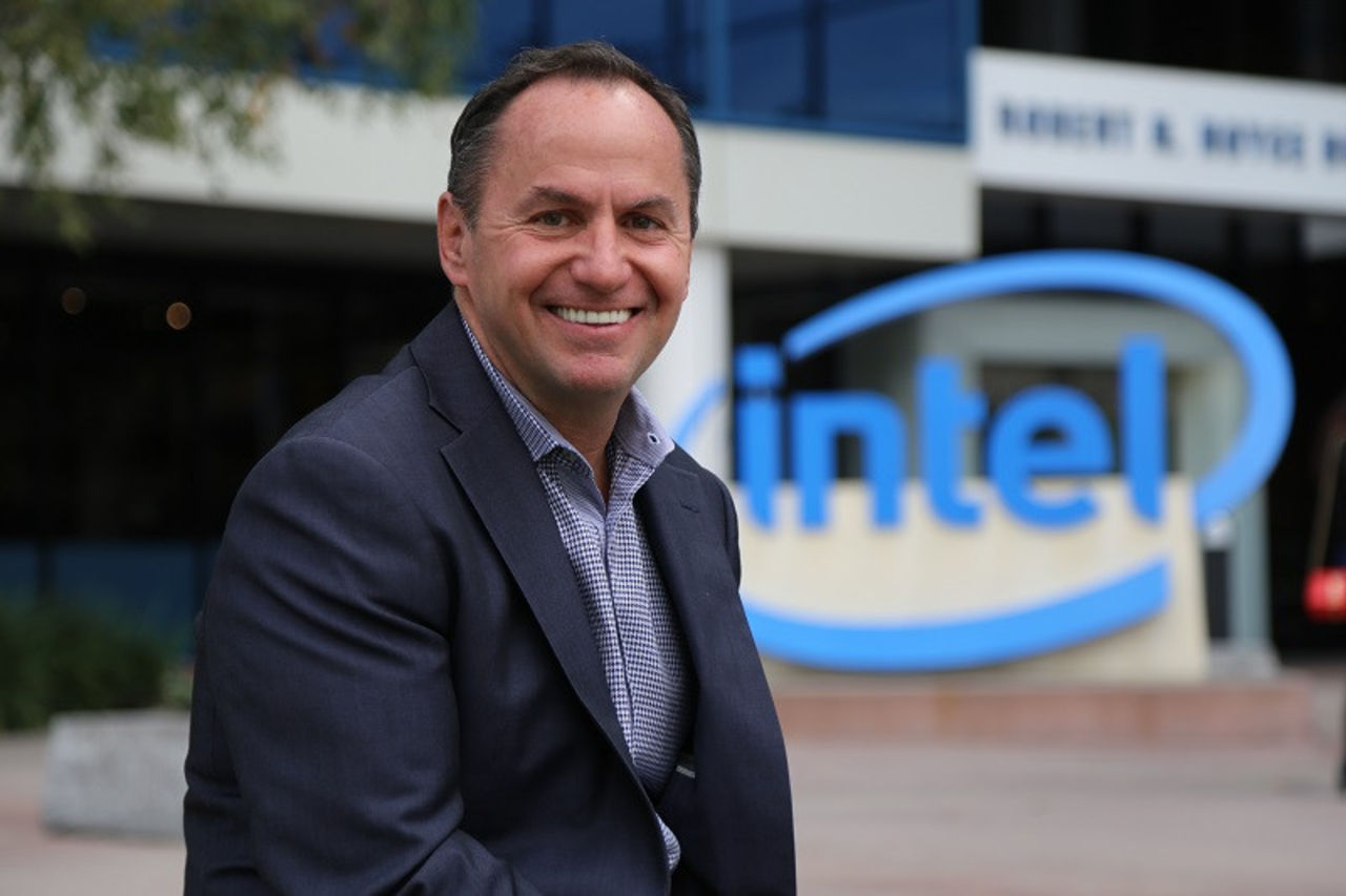 Robert Swan nu officiell CEO på Intel