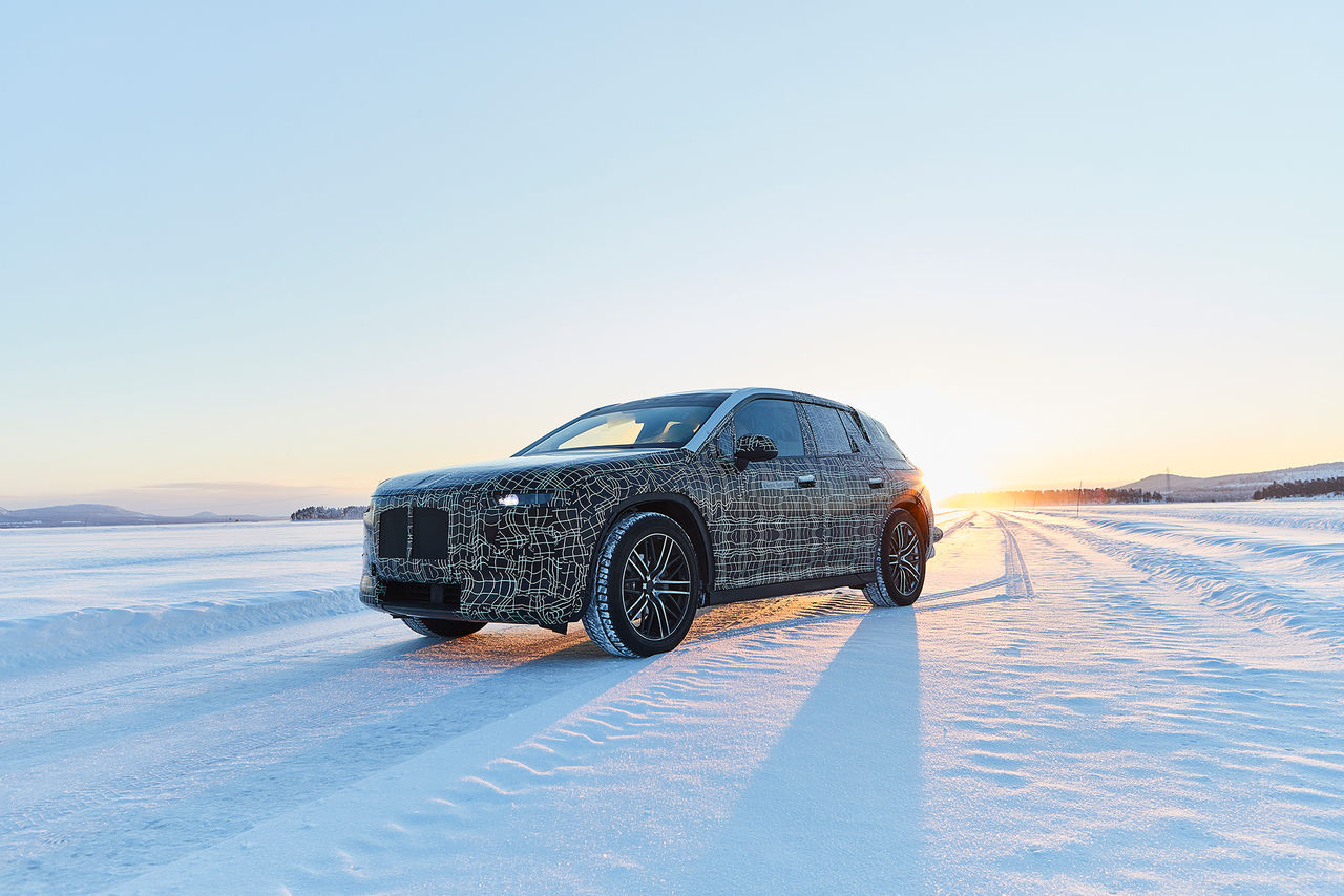 BMW testar elbilen iNext i Sverige