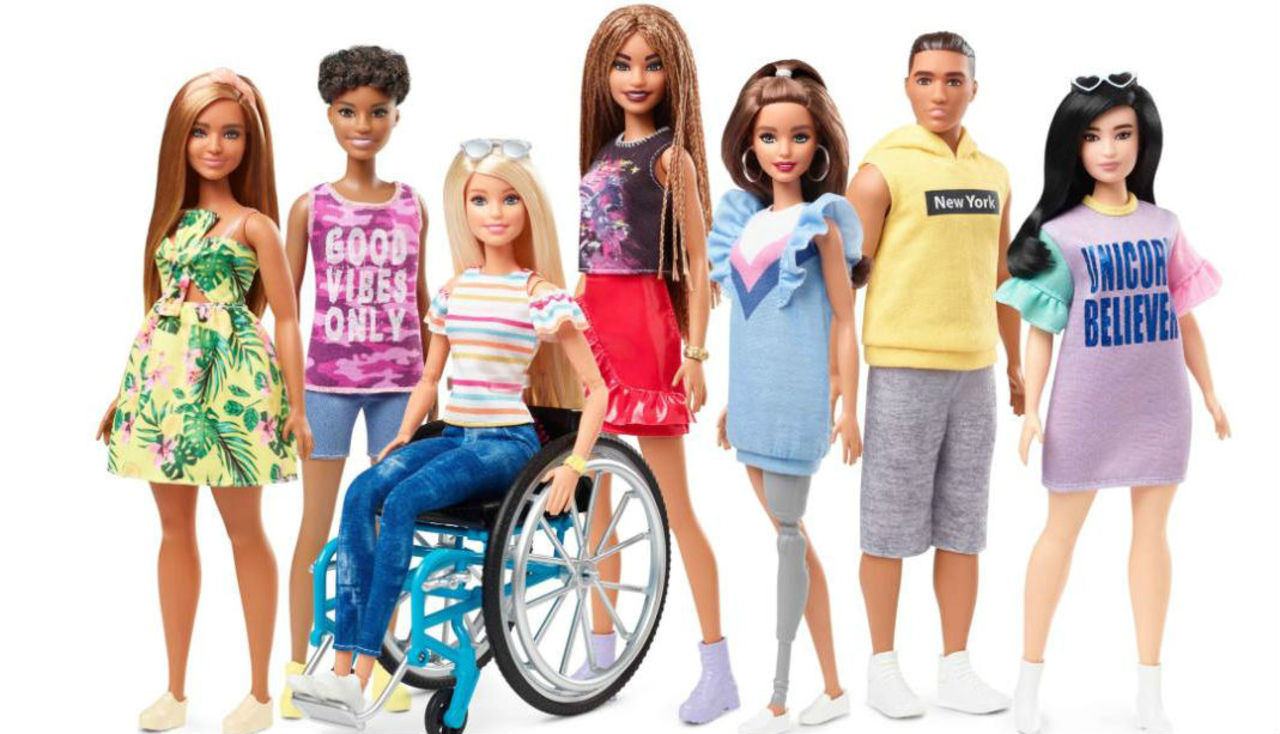Mattel presenterar Barbie i rullstol