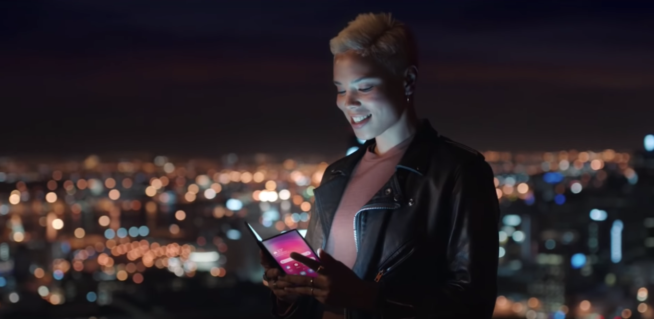 Samsungs vikbara telefon ryktas få namnet Galaxy Fold