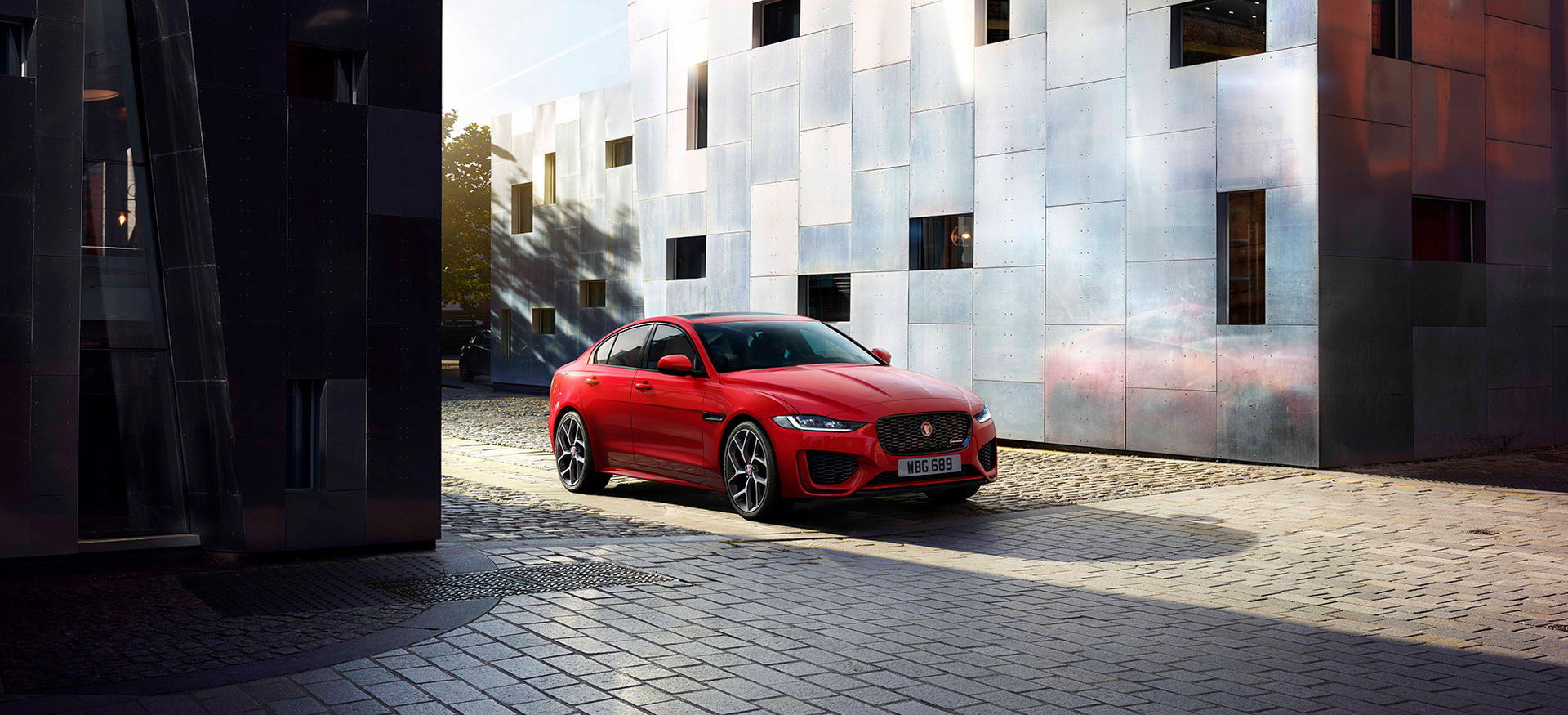 Jaguar lyfter modellen XE