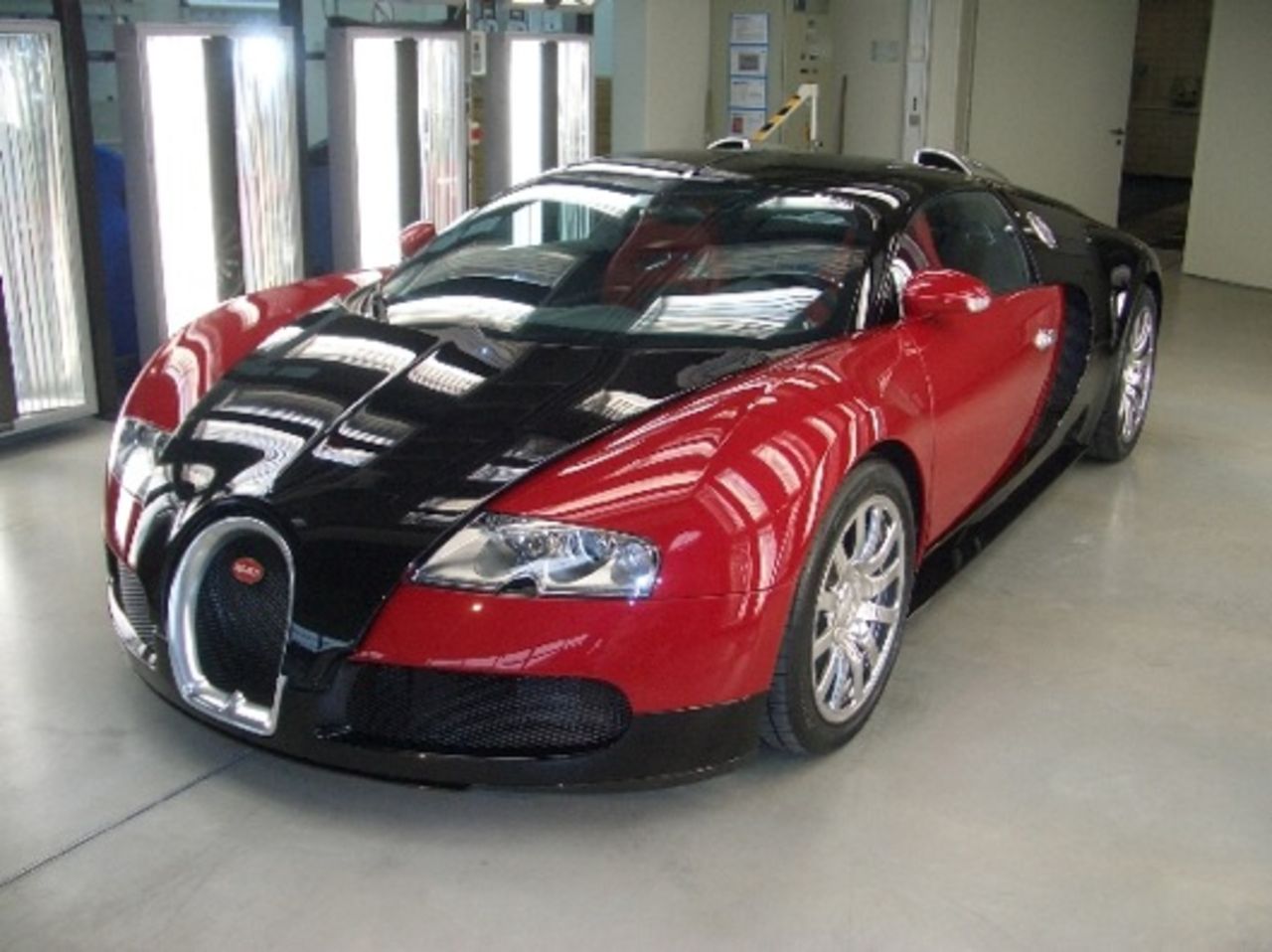 Bugatti Veyron till salu i Sverige