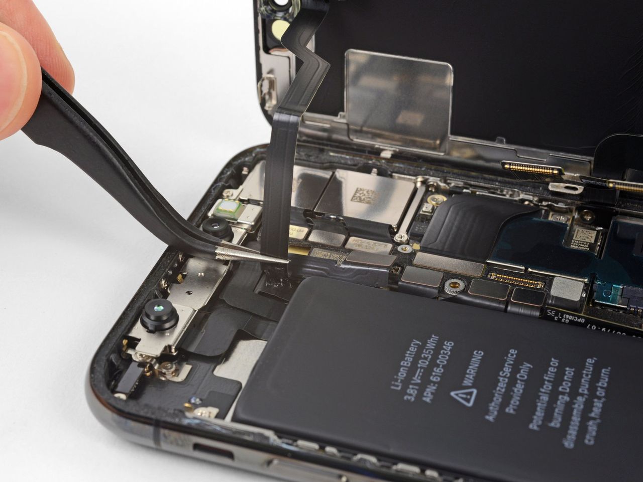 Apple börjar reparera iPhones med tredjepartsbatterier