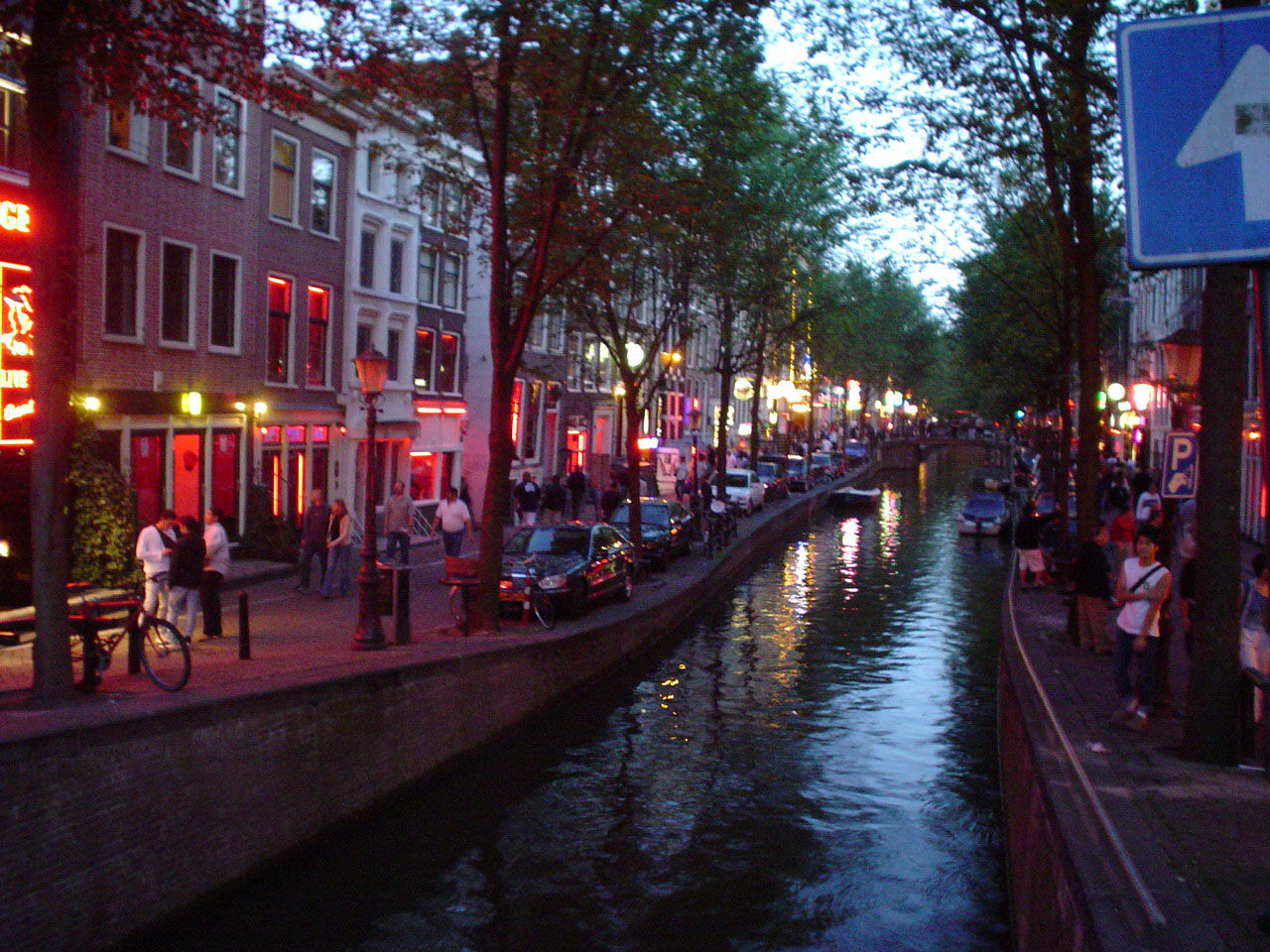 Amsterdam förbjuder turer till Red Light District