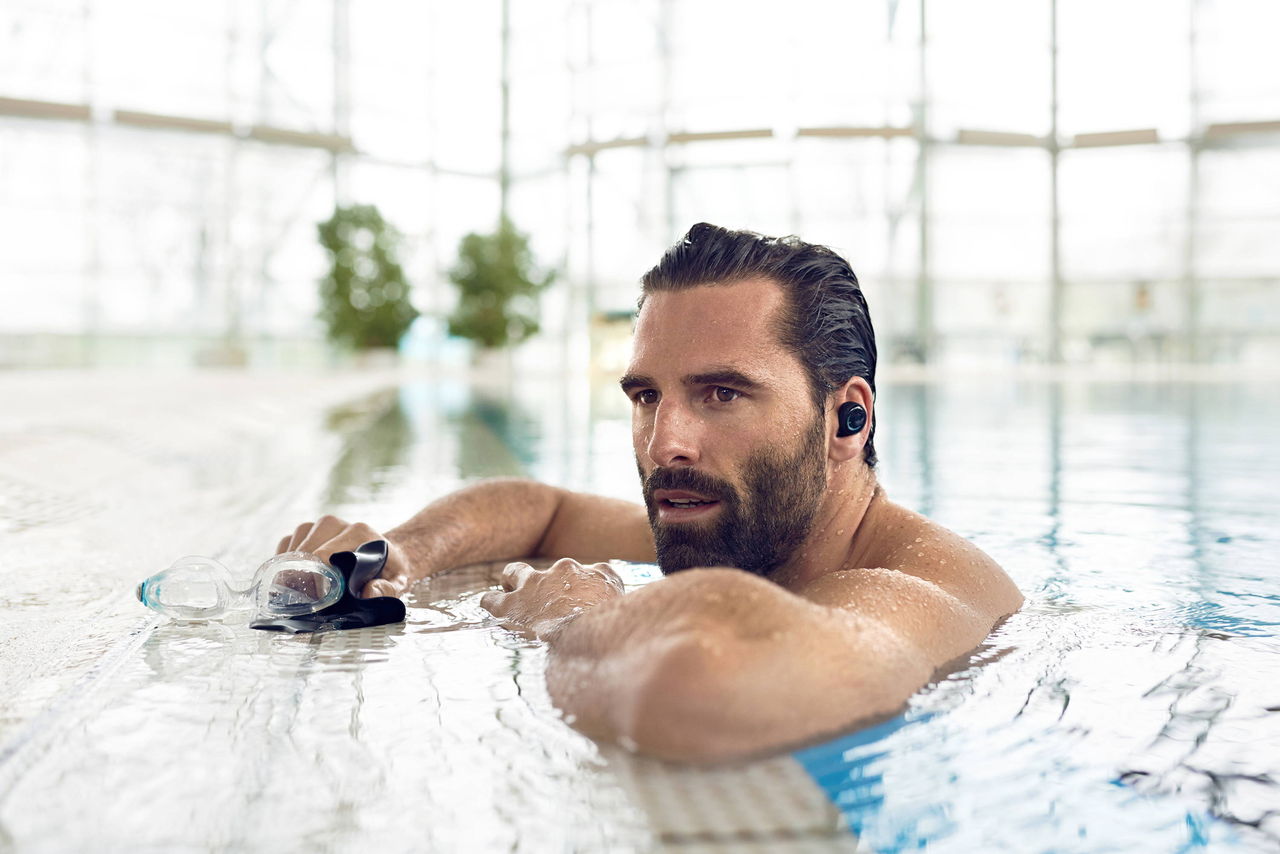 Bragi säljer av hörlursdivisionen