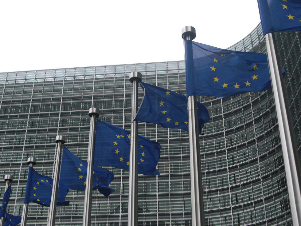 EU-kommissionen anklagar speldistributörer för konkurrensbrott