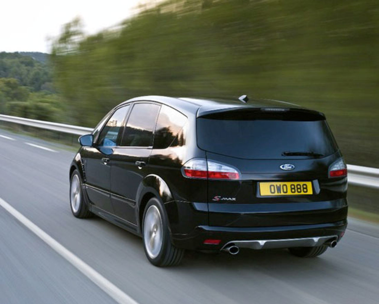 Ny diesel och nya utrustningspaket för Mondeo och SMAX