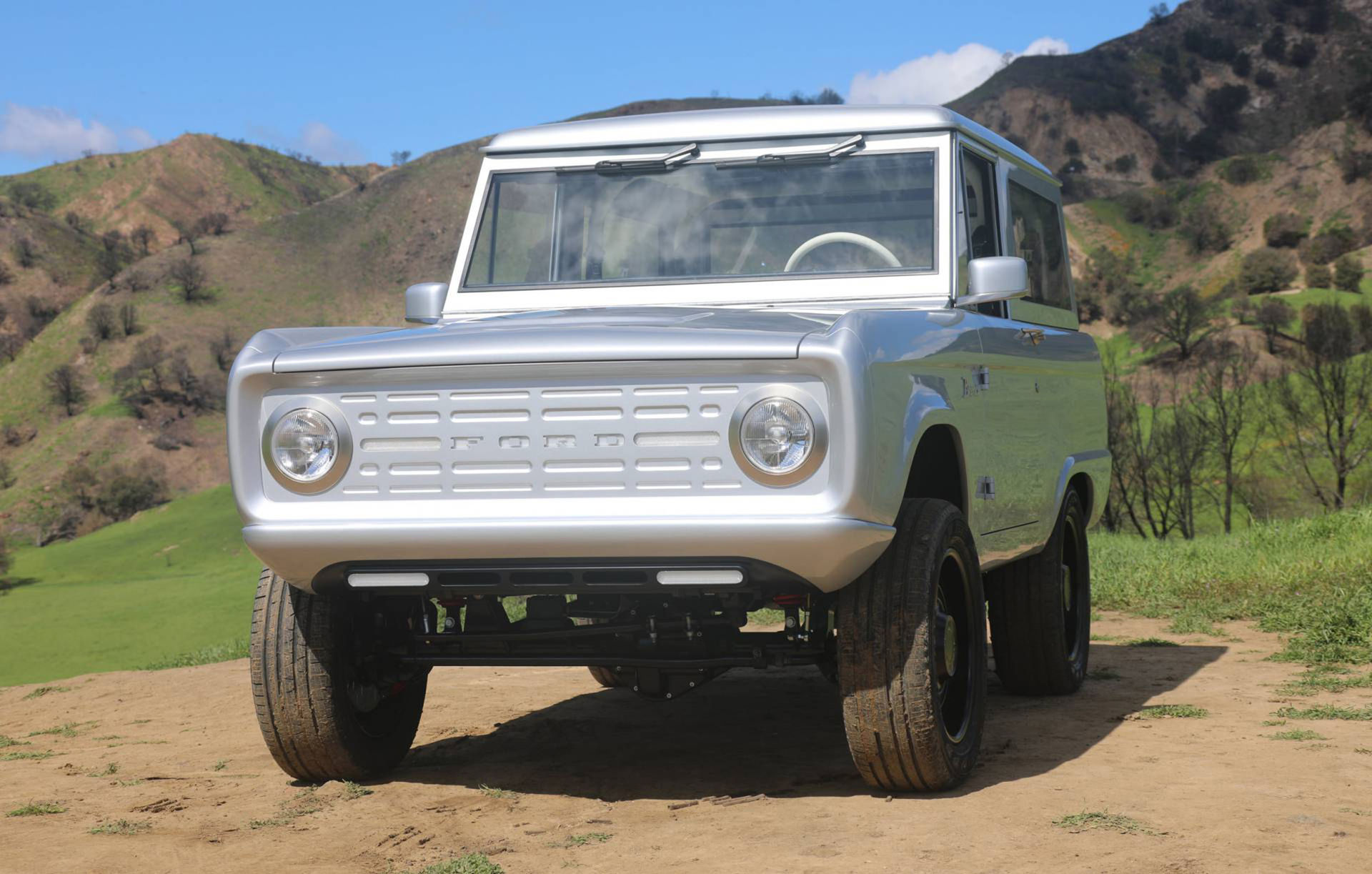 Klassisk Ford Bronco med eldrift