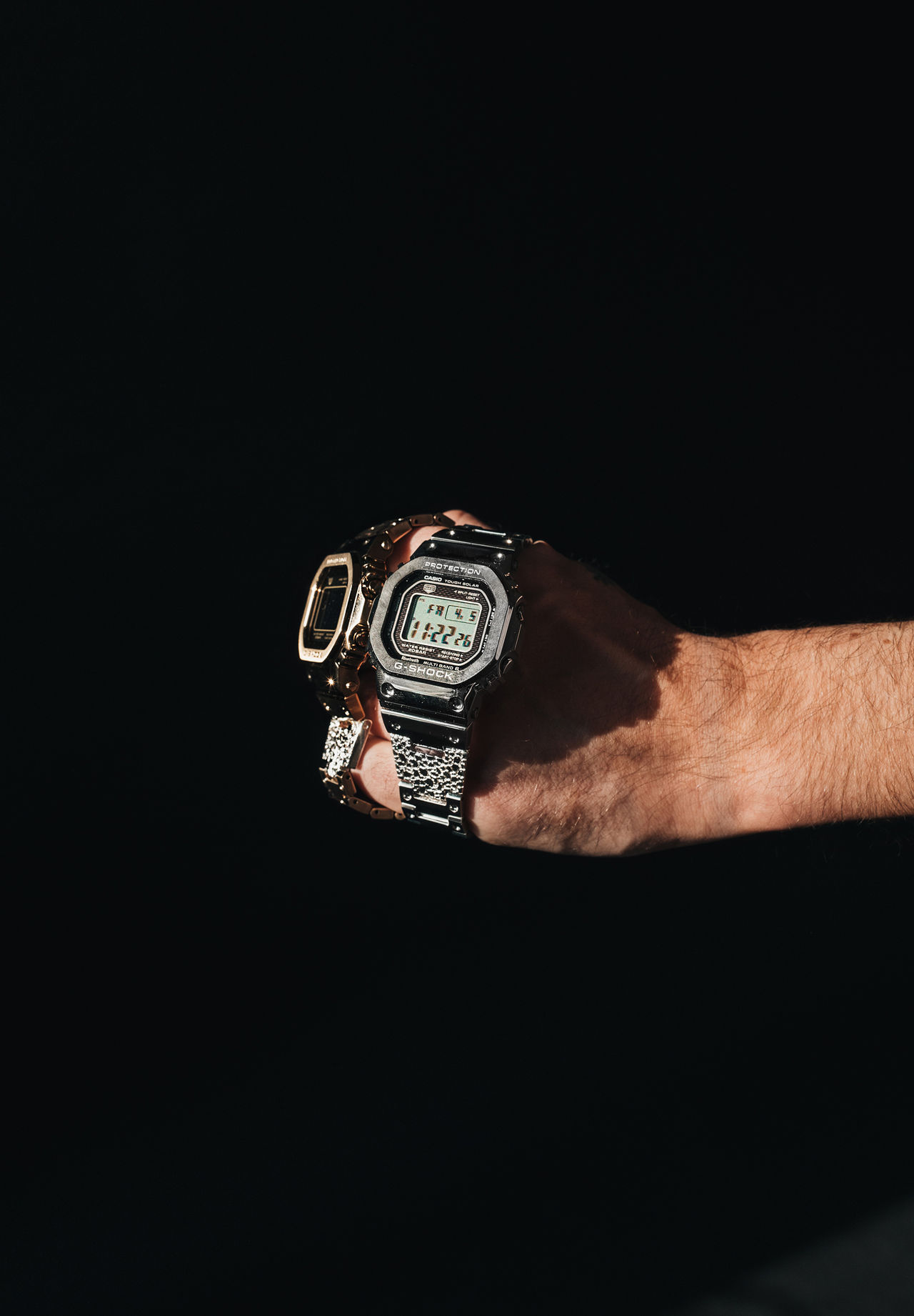 G-Shock hyllar klassikern GMW-B5000