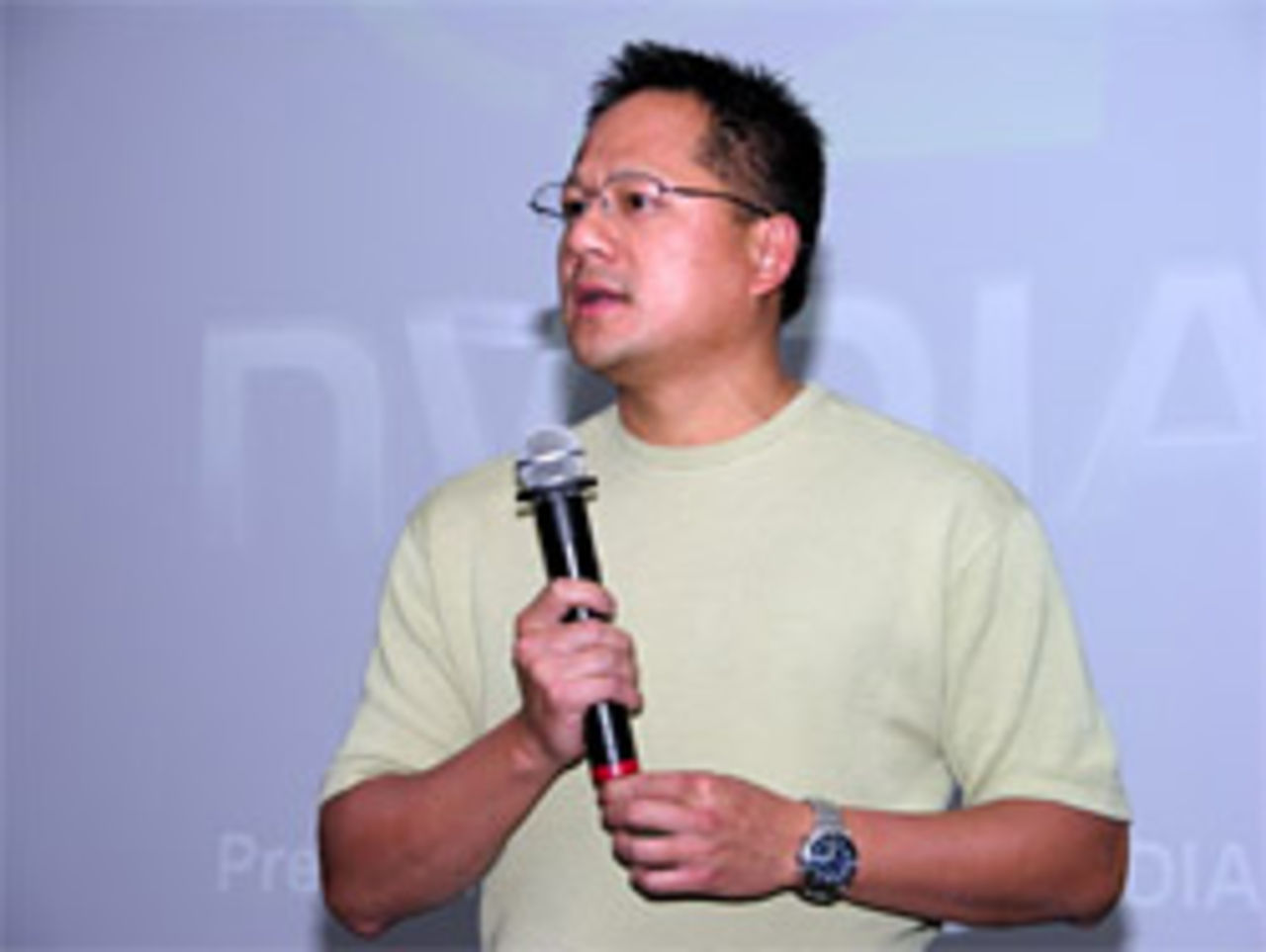 Nvidia-chef kritiserar AMD:s dubbla grafikkretsar