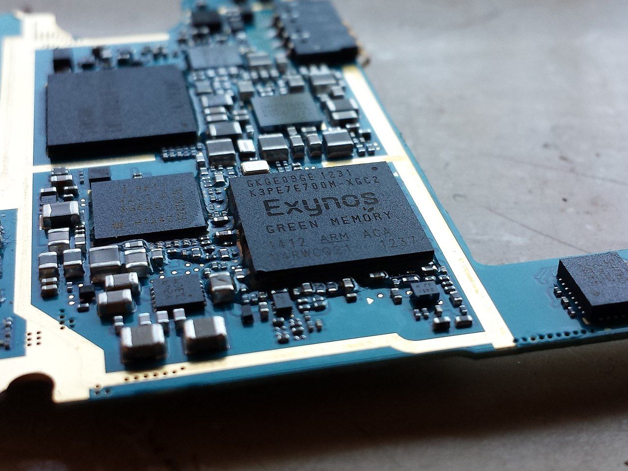 Samsung lägger över en biljon kronor på att utveckla nya chip